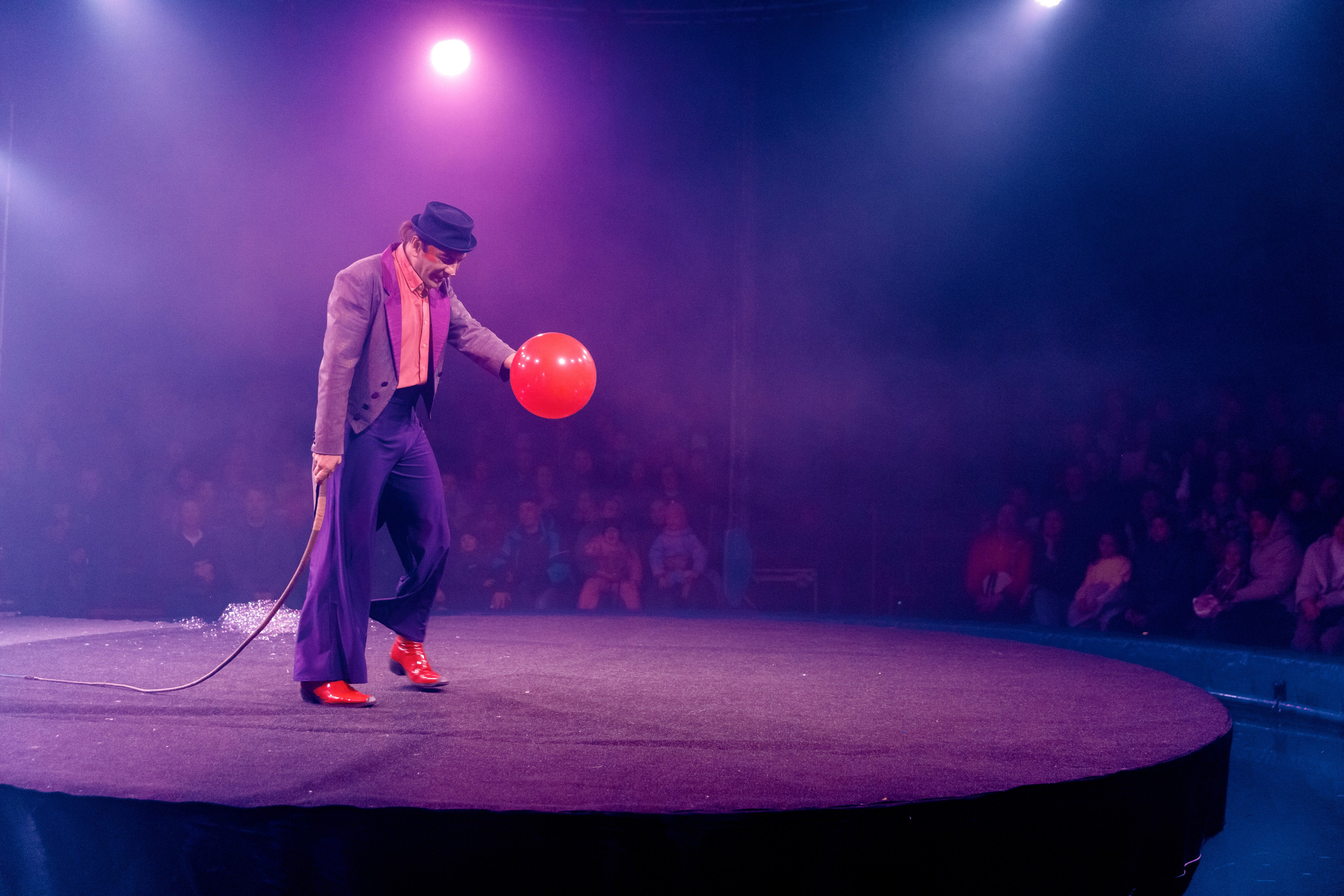 Цирк на воде. Свадебный фотограф Иркутск, репортажный фотограф Иркутск