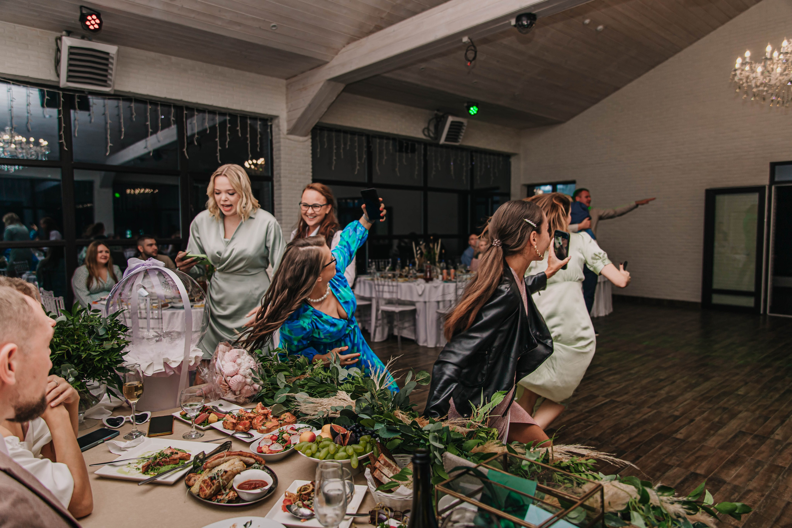 Вячеслав и Анастасия (пакет «Весь день»). Фотограф Дарья Маташкова