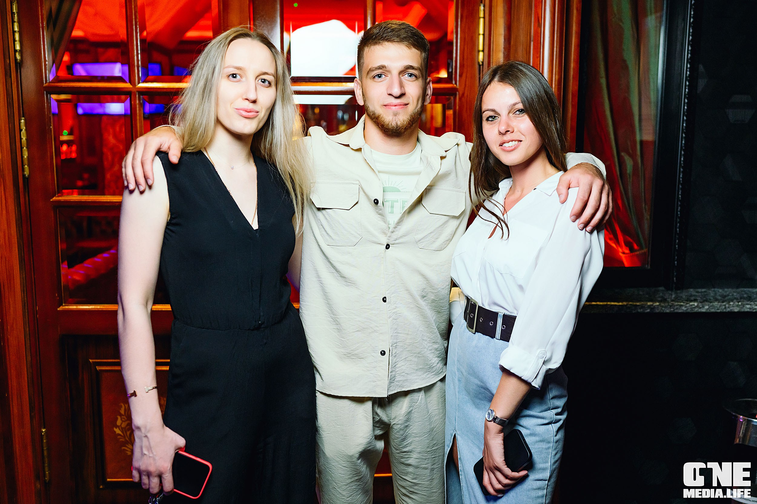 Фоторепортаж из караоке-клуба Эйфория. One Media Life: фоторепортажи, фотоотчеты с мероприятий и заведений