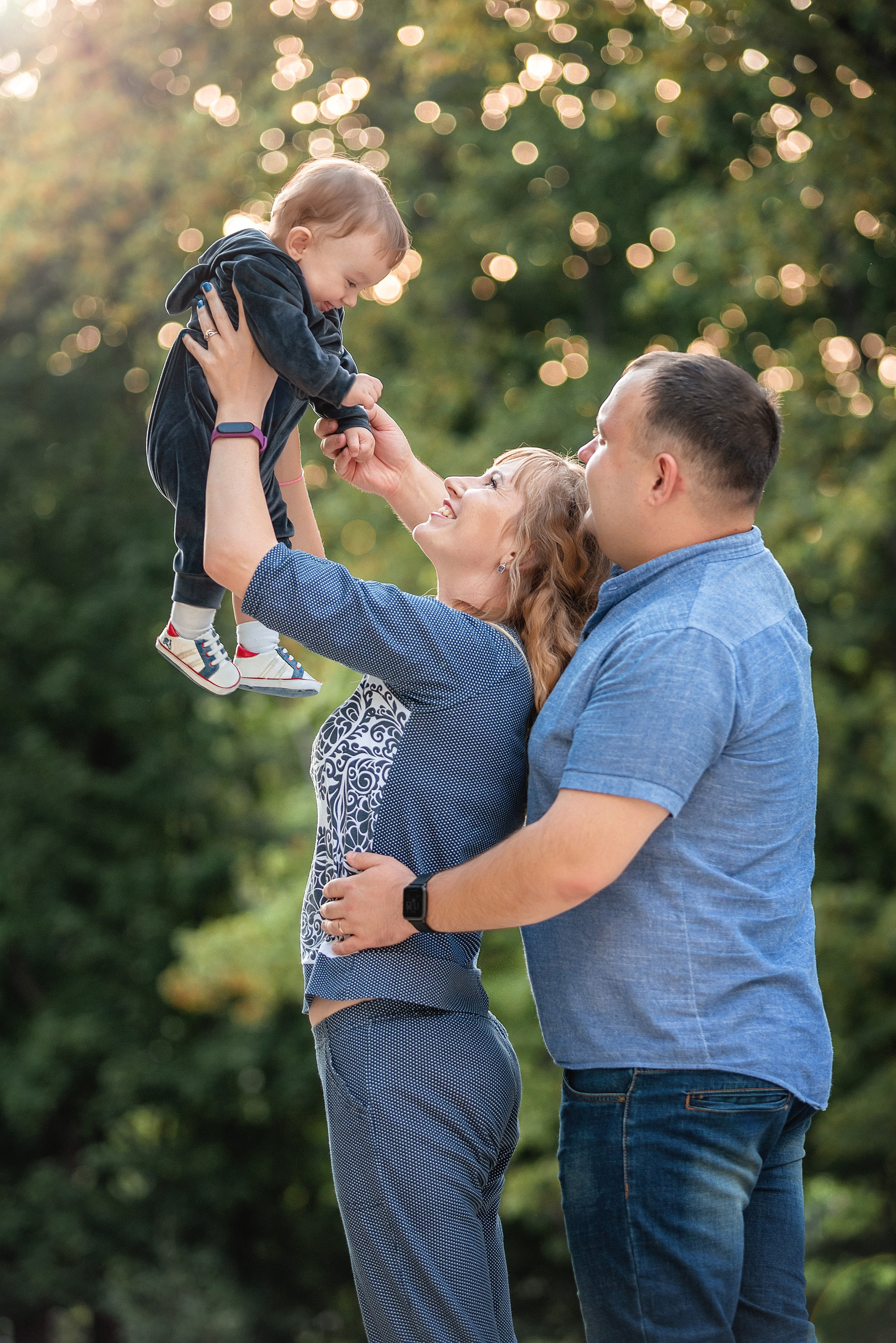 Семейный фотограф в воронеже Семейная фотосессия дети мама папа и ребенок фото на природе