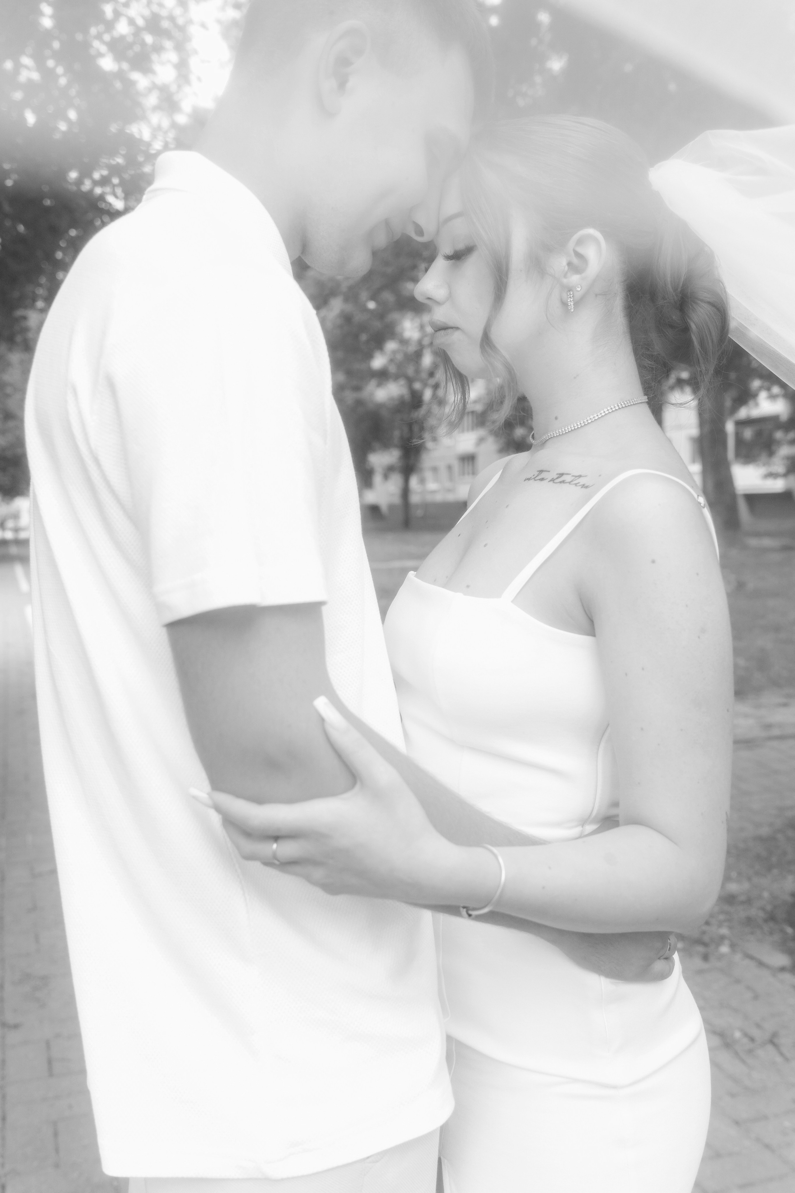 Любовь в каждом штрихе: роспись и свадебная прогулка. Ваш семейный фотограф в Минске — Вика Трегубова