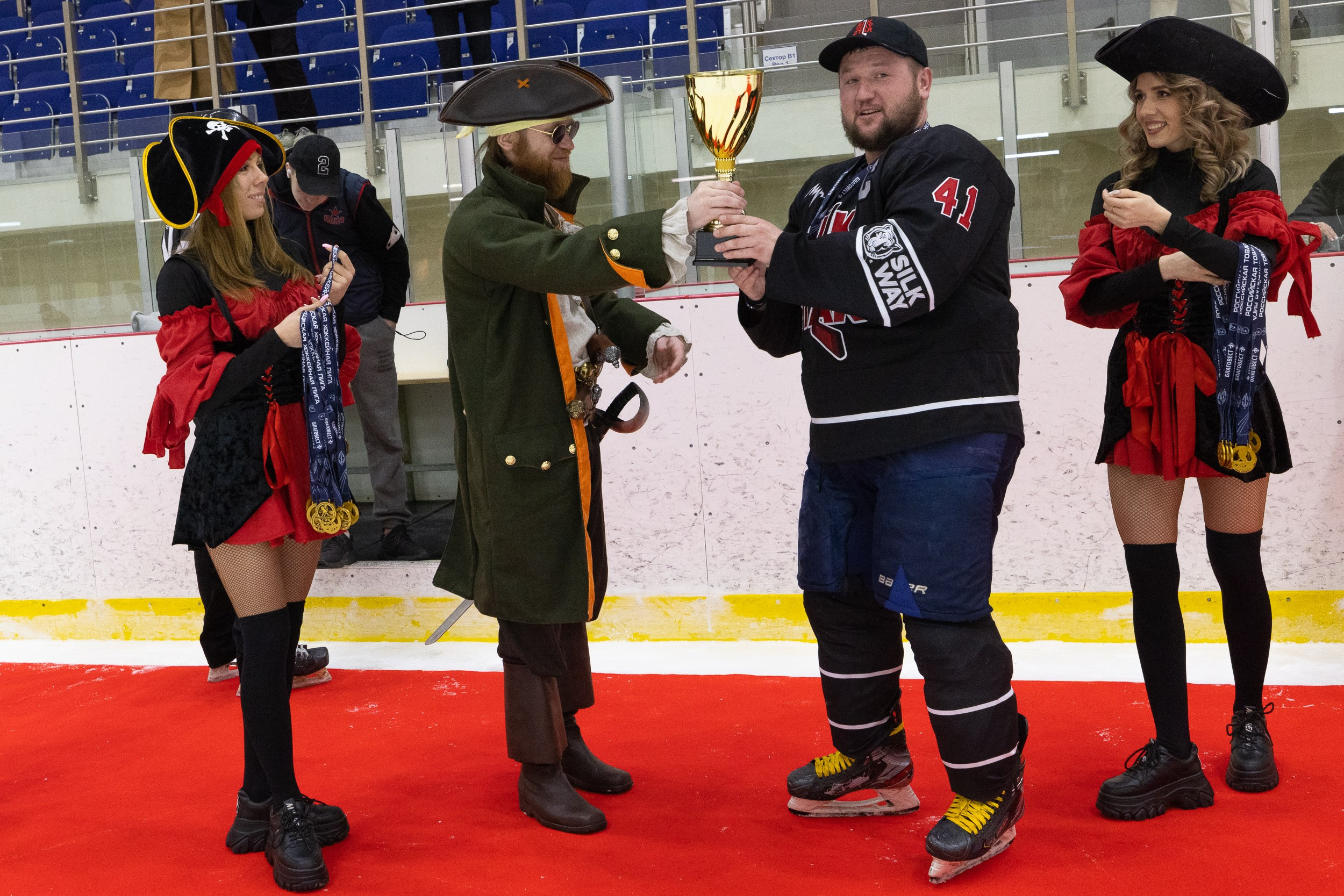 Хоккей. Портретист и репортажный фотограф Михаил Оношко