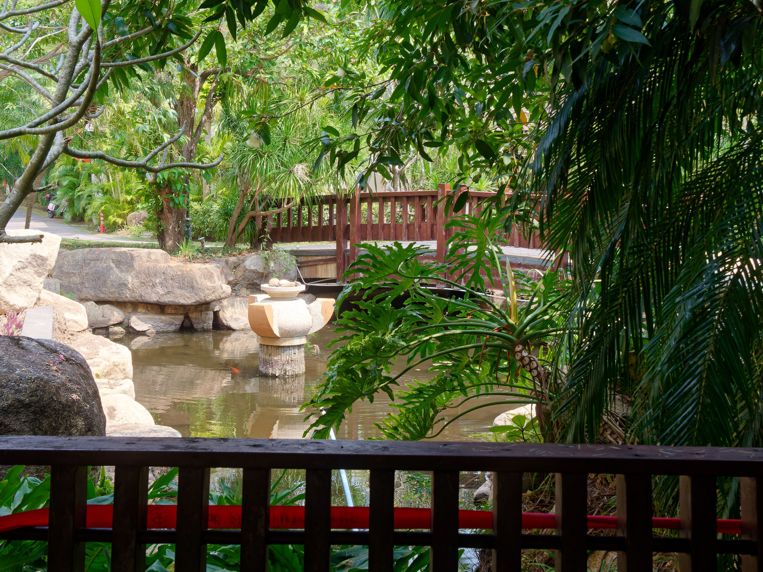 Хайнань 2026, отель «Stony Brook Villa Jianguo Resort Sanya 4*». Фотопрогулки по Миру