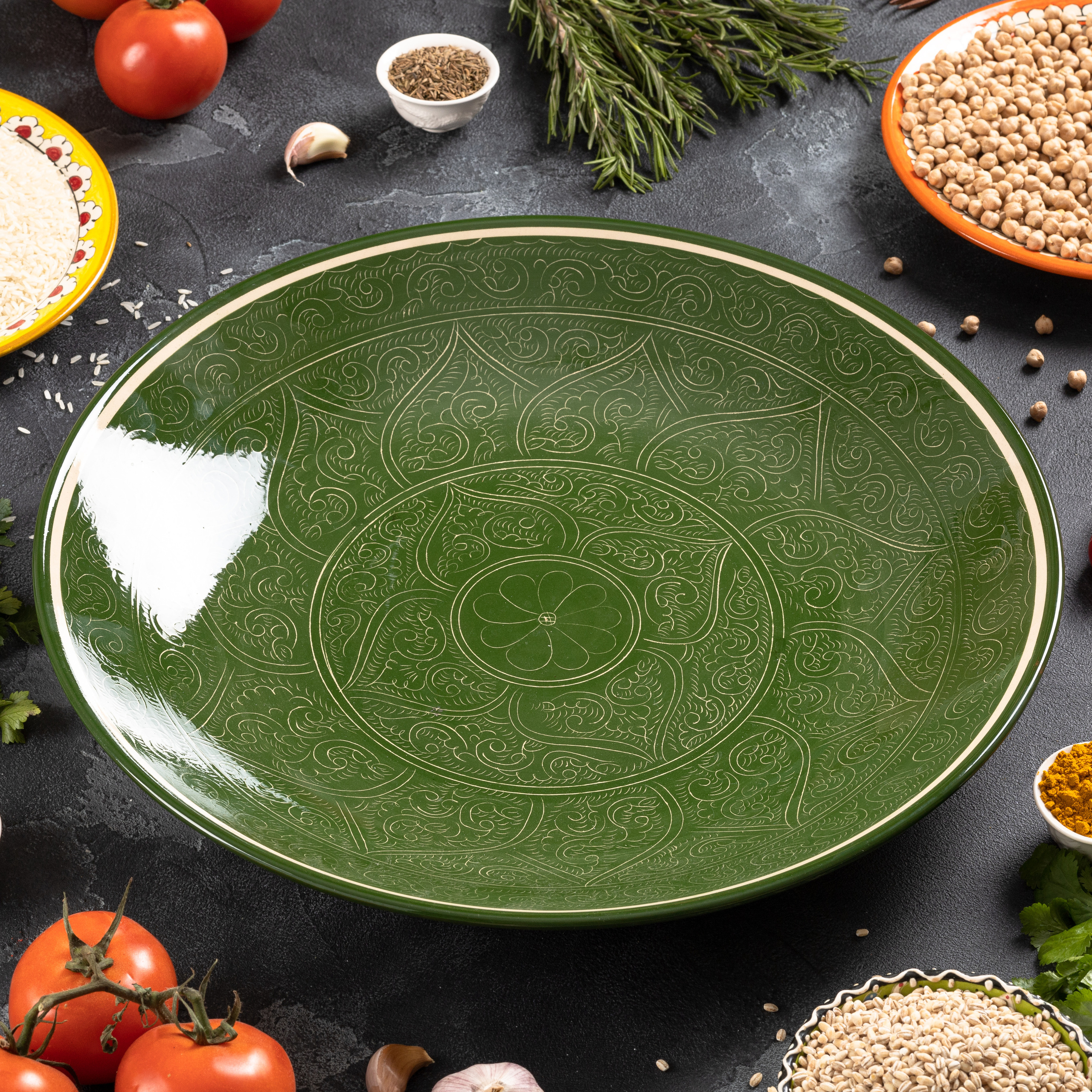 Узбекская посуда. Уютная студия предметной съемки для маркетплейсов в городе Москва