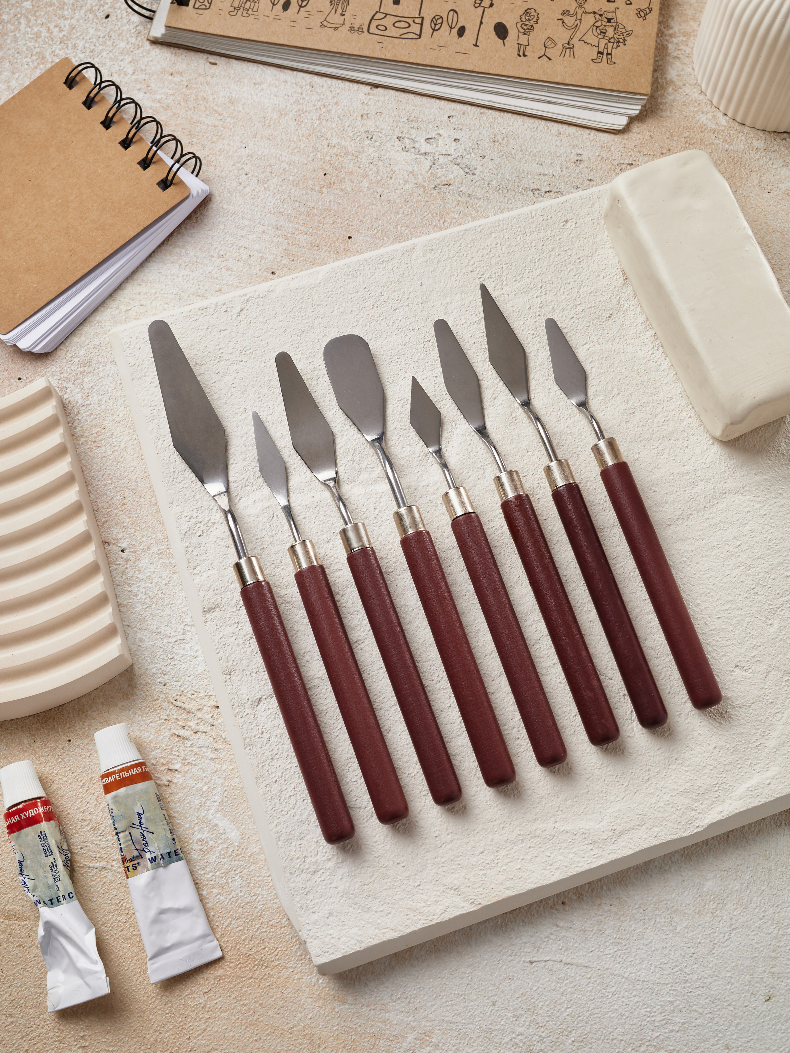 Инструменты для лепки. Уютная студия предметной съемки для маркетплейсов в городе Москва