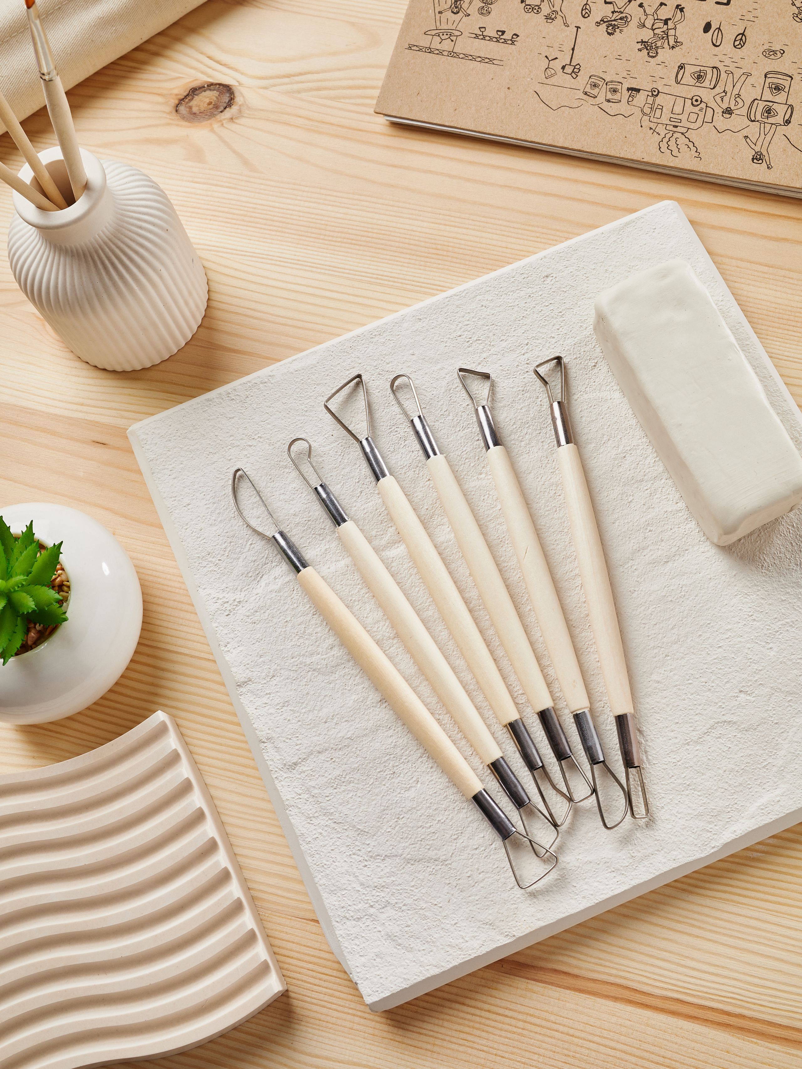 Инструменты для лепки. Уютная студия предметной съемки для маркетплейсов в городе Москва