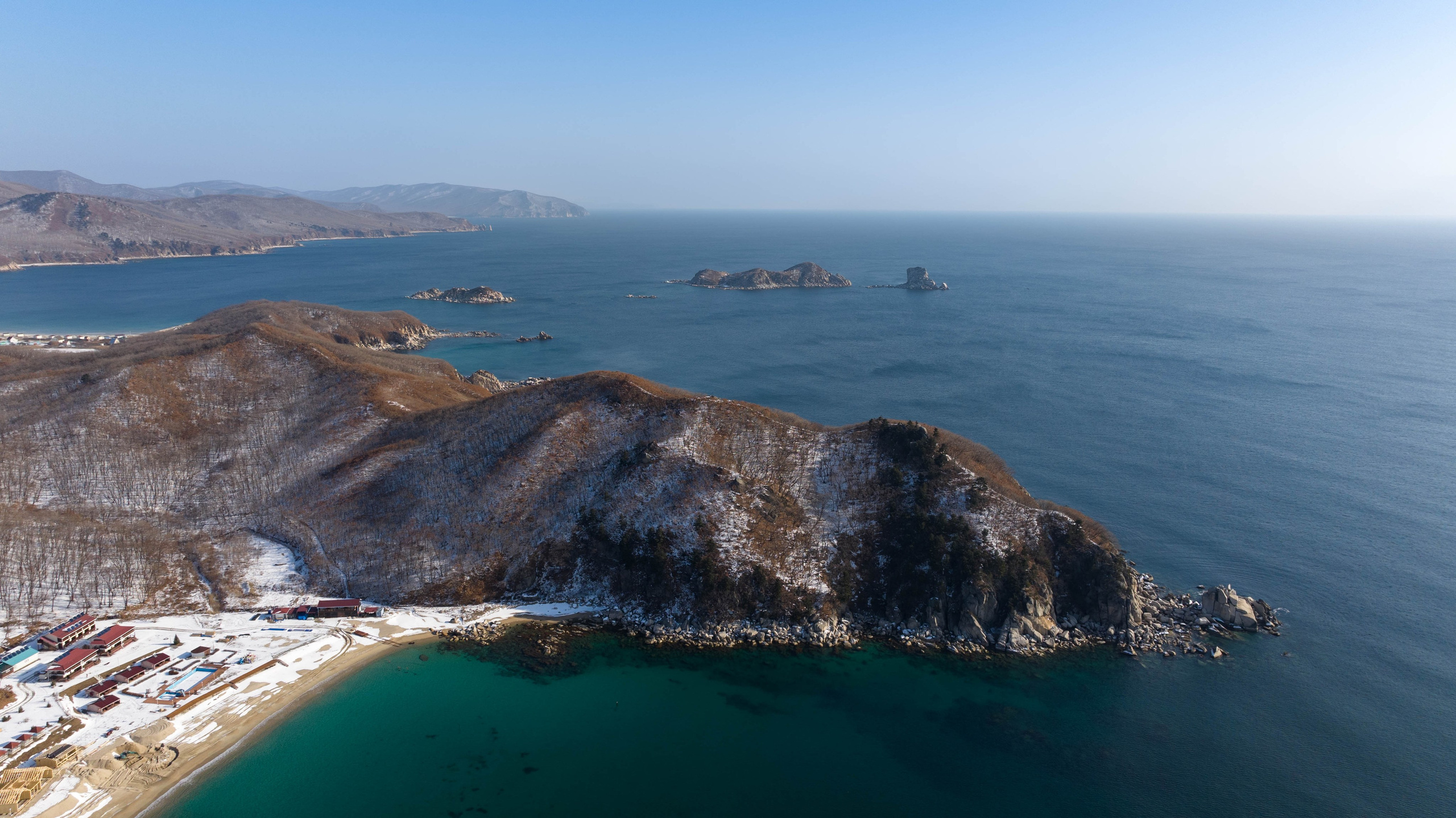 Бухты Триозерье, Окуневая, Спокойная. Турист оптимист