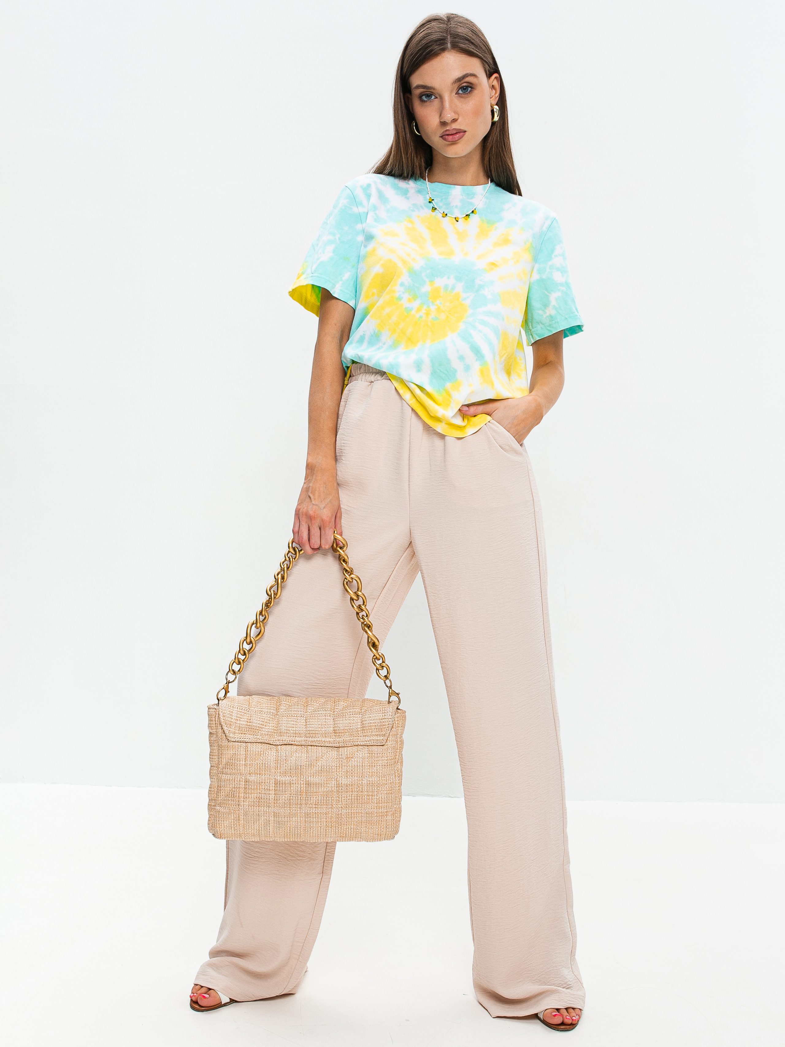 Съемка женской одежды для Wildberries. Фотограф в Ростове-на-Дону Екатерина Романова