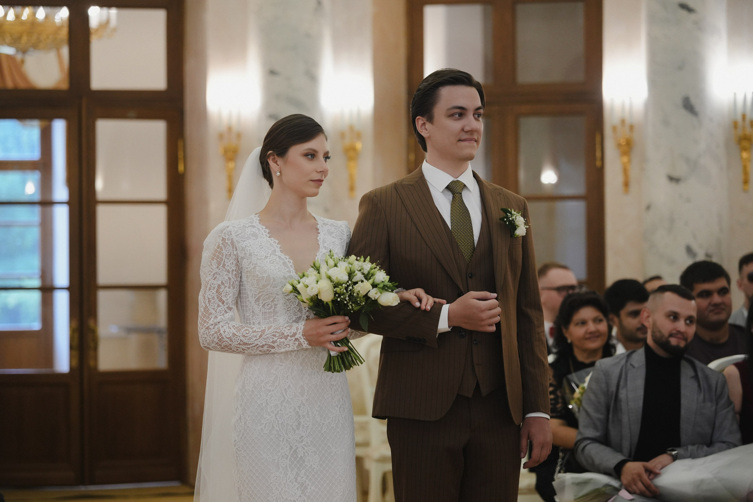 Динар и Анна