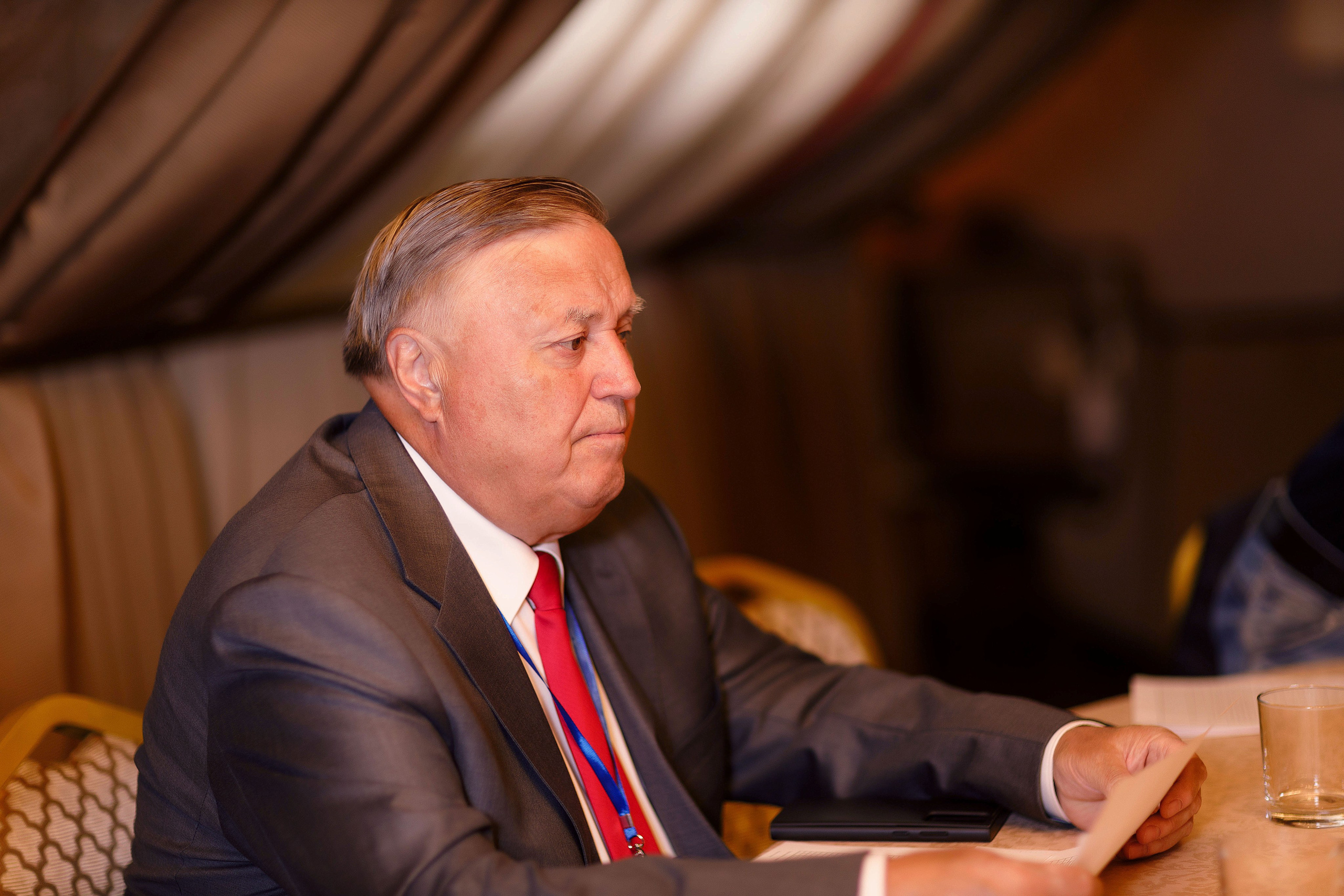 Лучший водитель троллейбуса России — 2024. Портретный и репортажный фотограф в Чебоксарах Андриян Чаркин