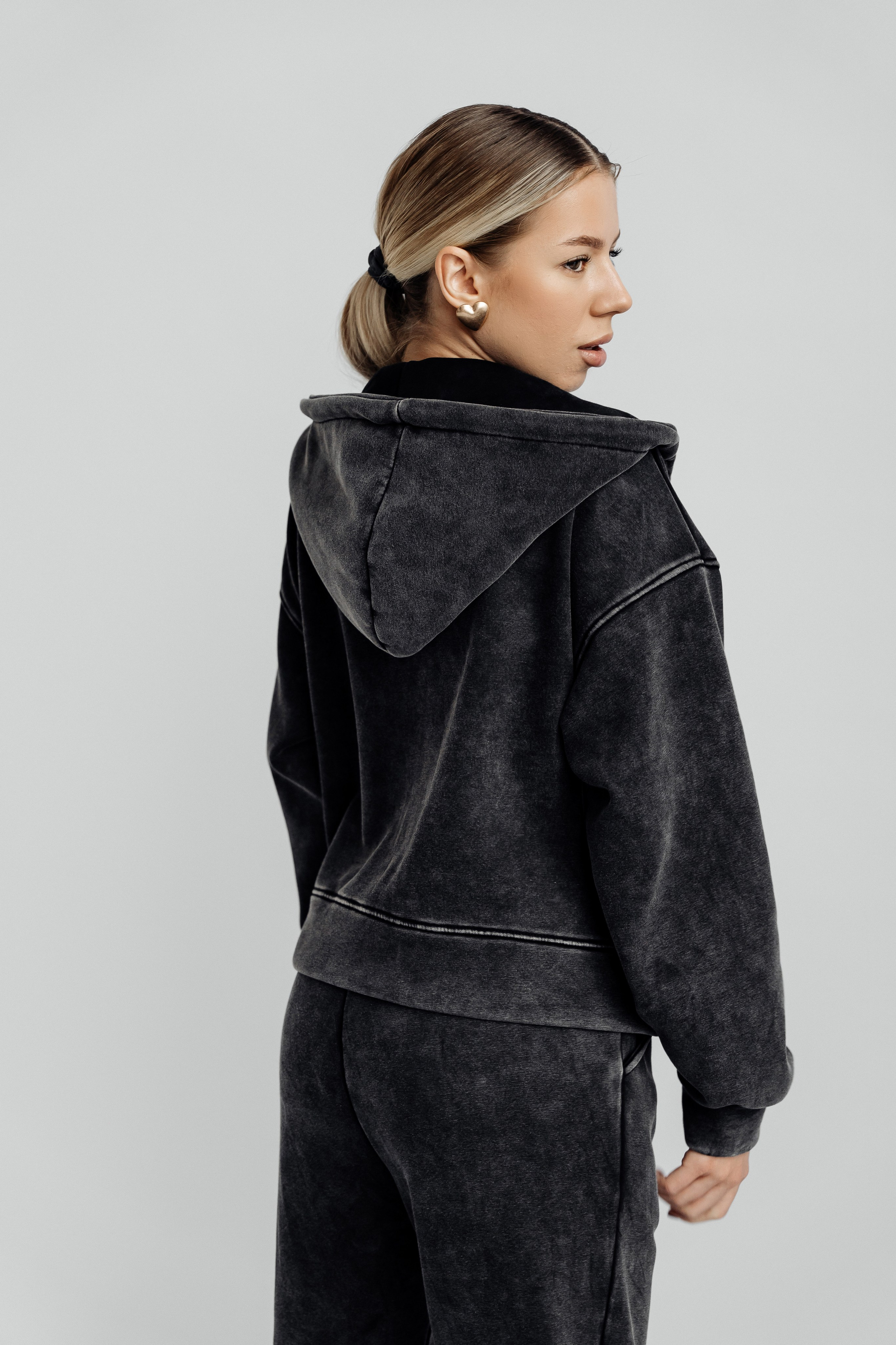 Съёмка костюма для wildberries. Фотограф в Смоленске Ольга Давыдова