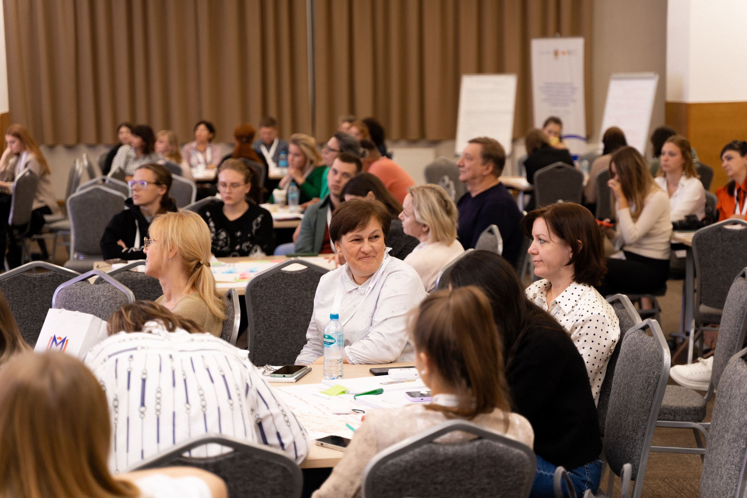 Окружной семинар в сфере профилактики от Росмолодежи в Амаксе 2024. Фотограф Надежда Погребняк | Рязань | Москва