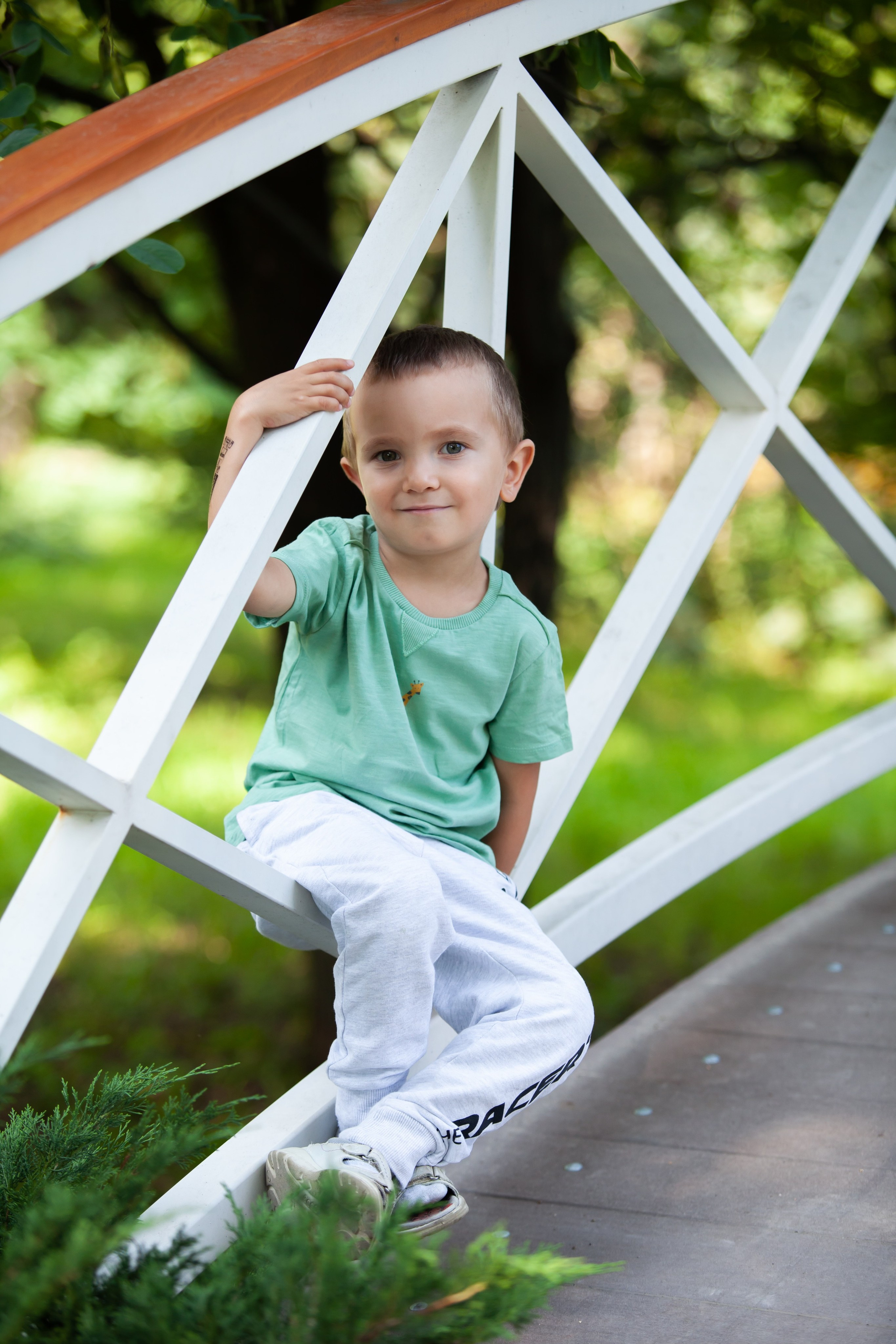 Семейная фотосессия в парке. Фотографы в Москве Светлана Устинова и Сергей Грачев