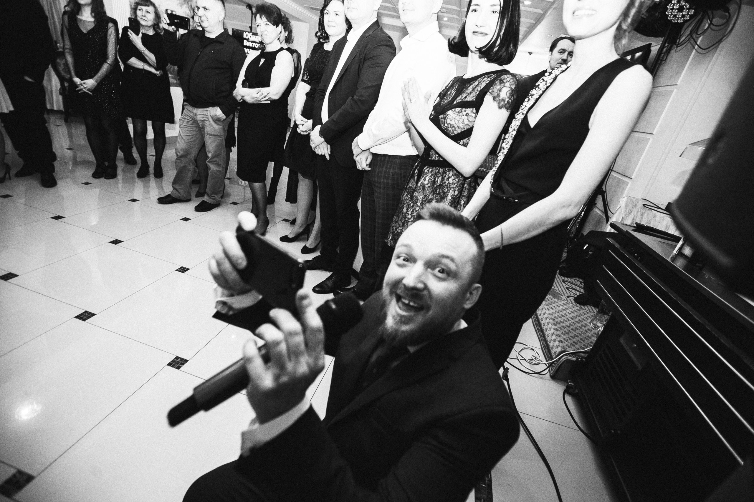 Юбилей 60 лет мужчине в Москве. Ведущий юбилея Сергей Рябинин. Ведущий на свадьбу, корпоратив и юбилей в Москве Сергей Рябинин