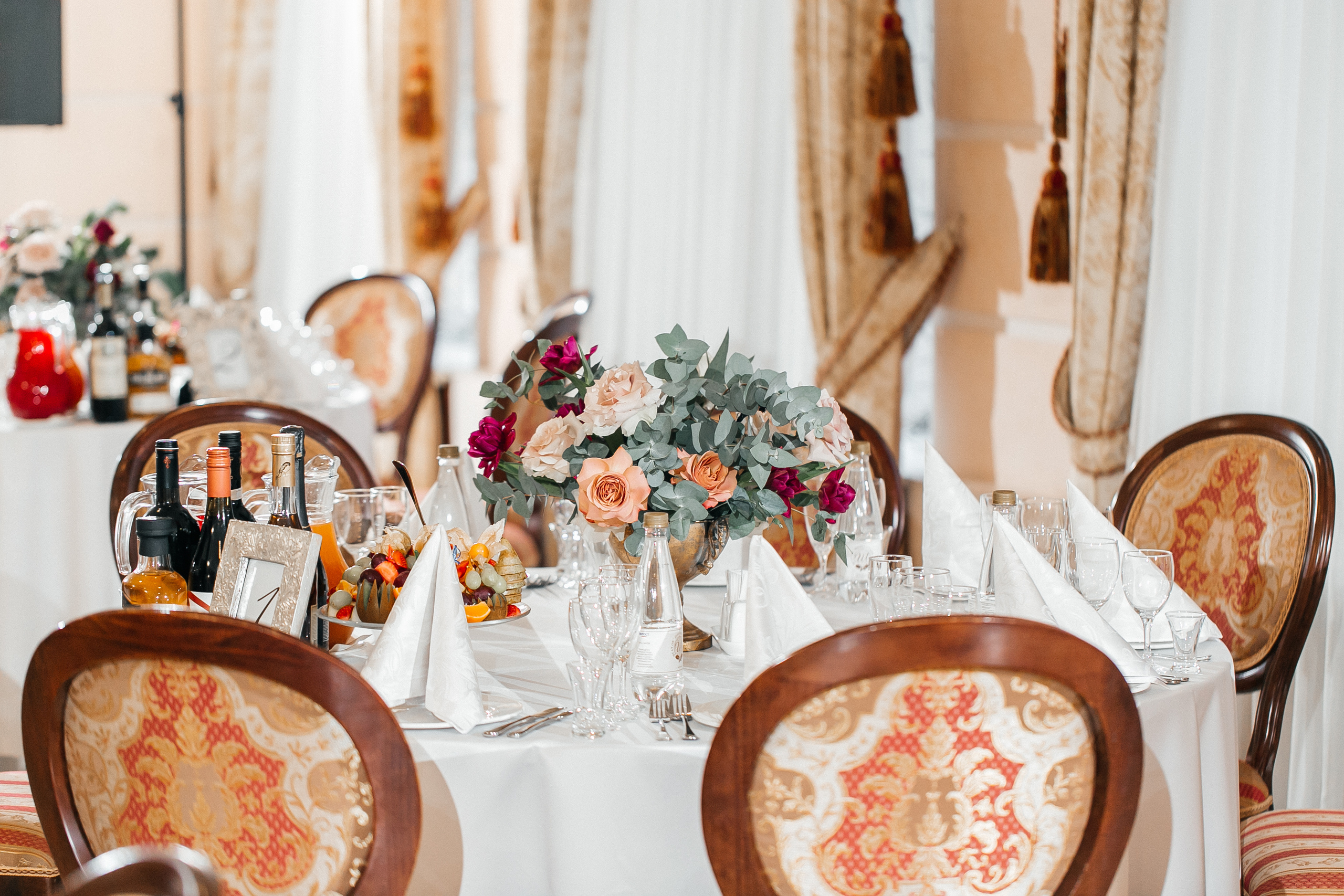 Юбилей 60 лет мужчине в Москве. Ведущий юбилея Сергей Рябинин. Ведущий на свадьбу, корпоратив и юбилей в Москве Сергей Рябинин