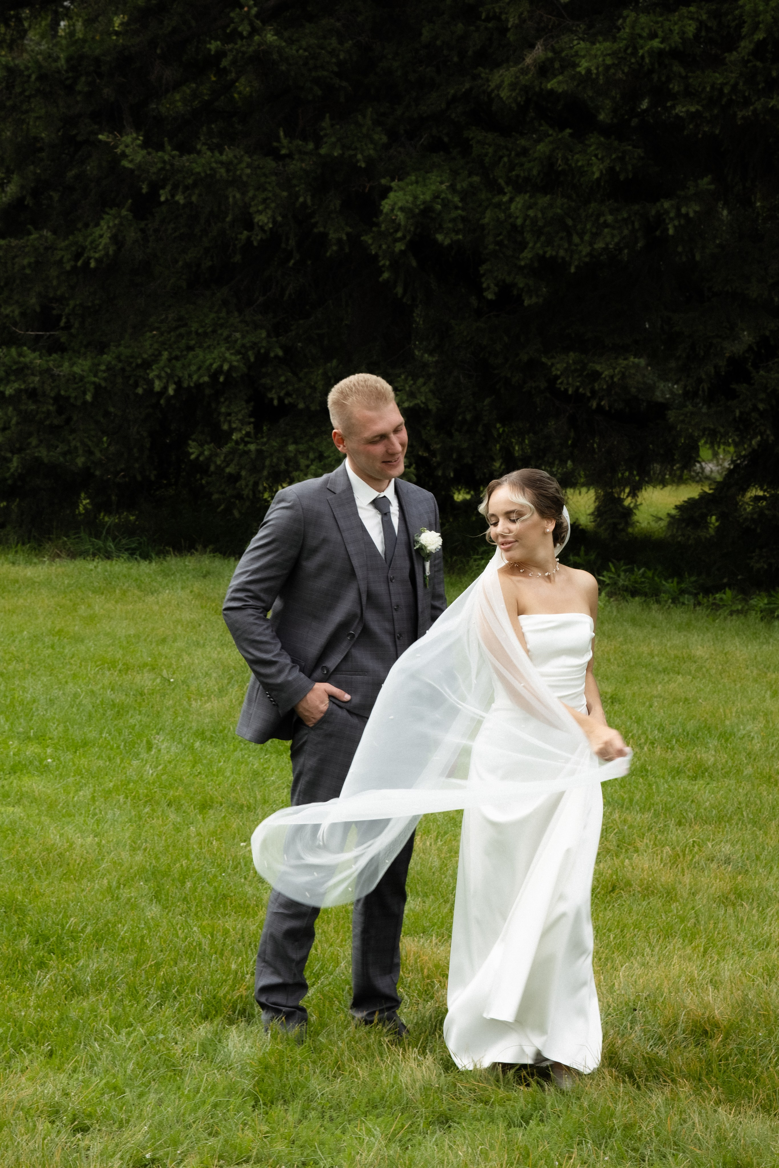 Свадебный фотограф в Новосибирске. Свадебный и портретный фотограф в Новосибирске Любовь Исакова