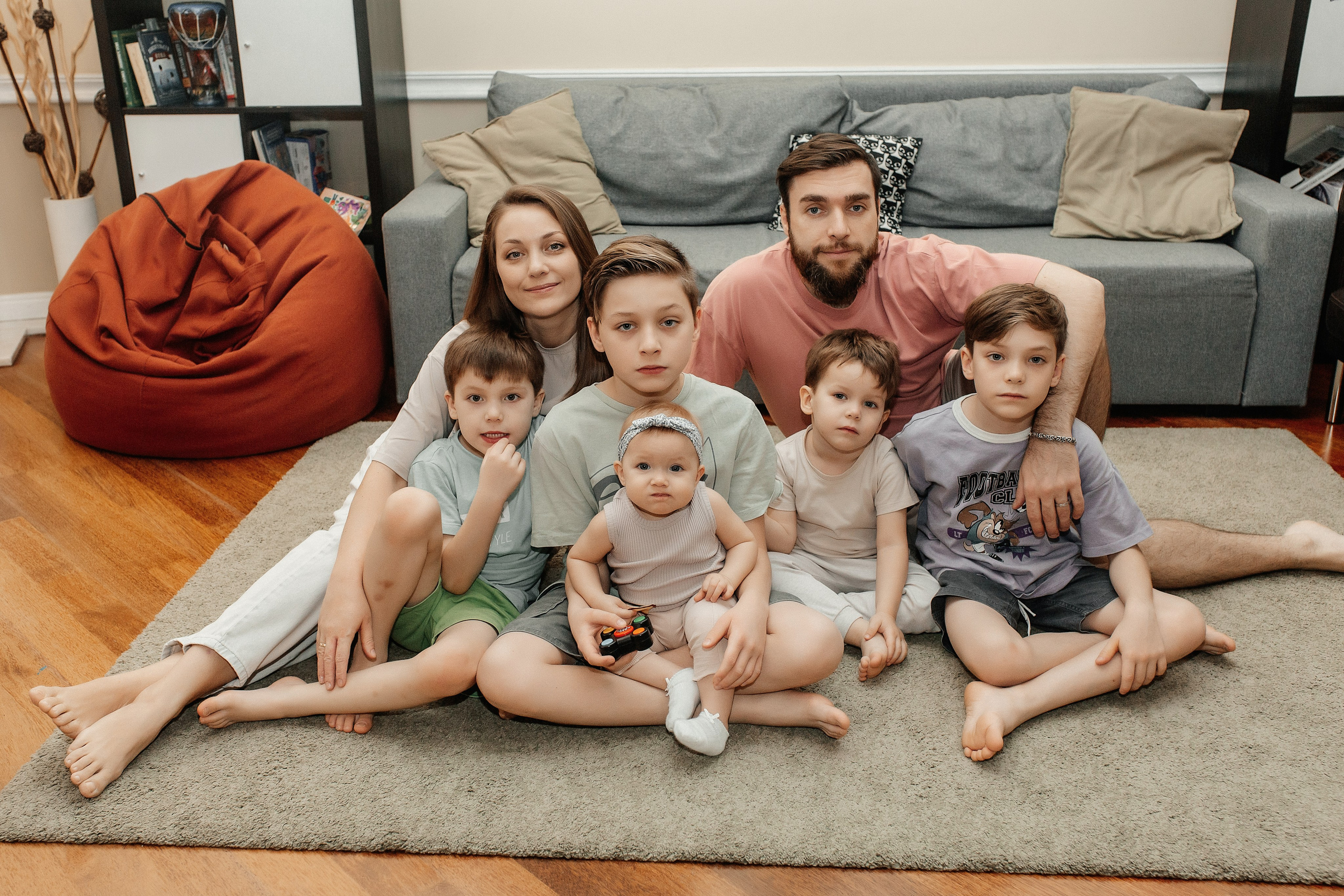 4 сыночка и лапочка дочка. Семейный фотограф в Новосибирске Екатерина Сафронова