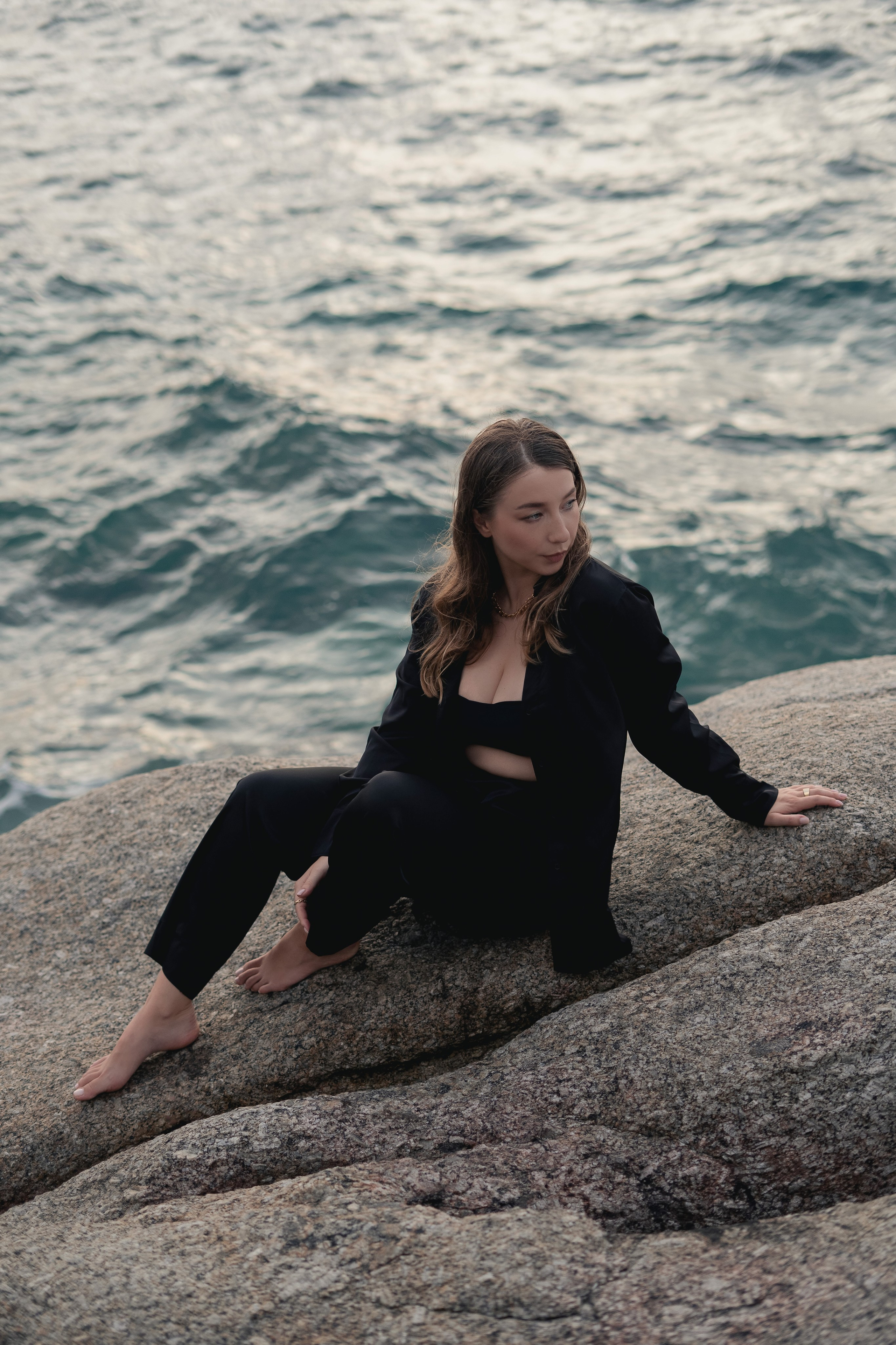 Эмоциональный портрет на Пхукете — искусство вашего образа, эмоций и красоты в виде индивидуальной фотосессии. Ян Долматов — фотограф, видеограф и продюсер на Пхукете, Таиланд