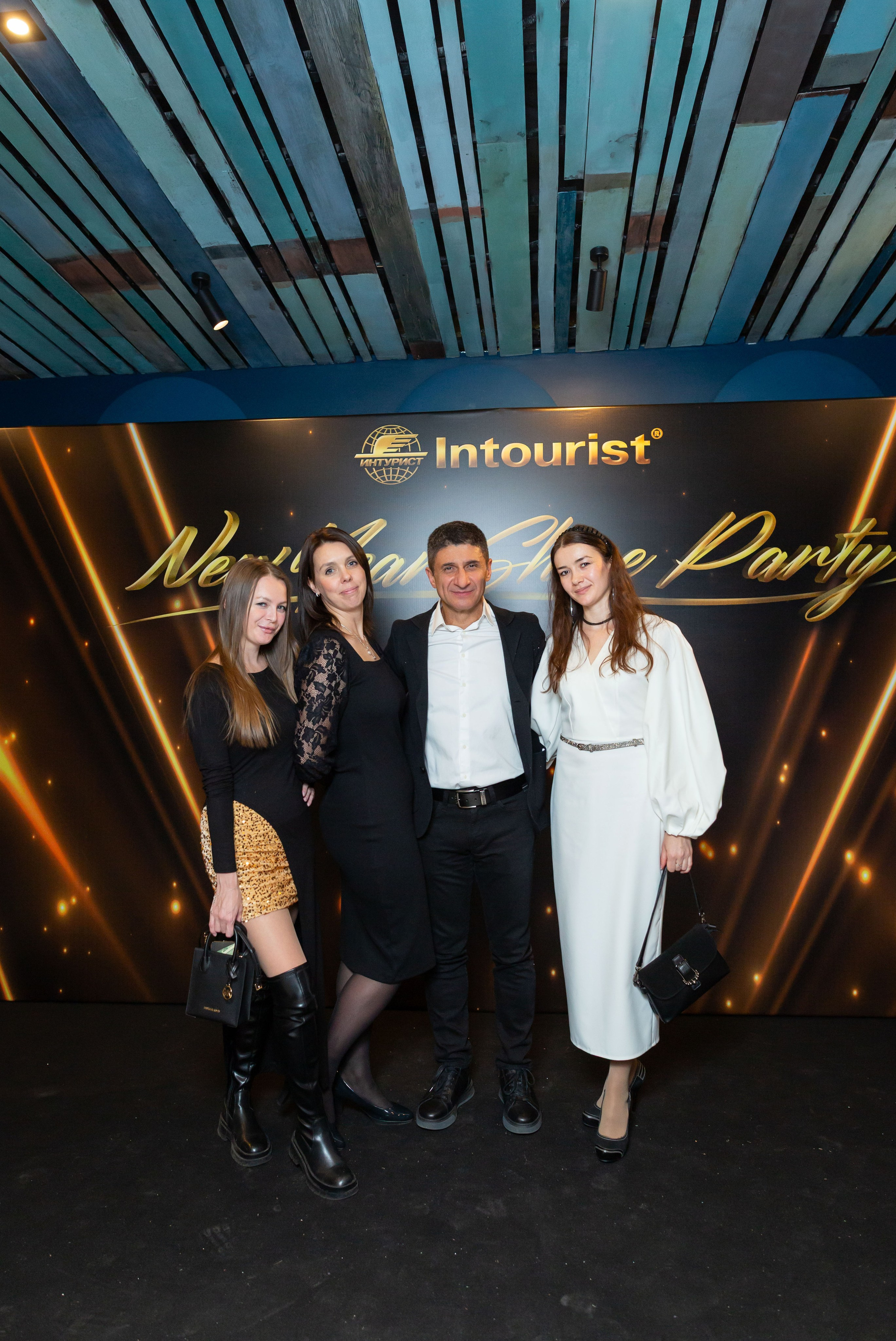 Корпоратив ресторан Времена года Москва. Семейный и детский фотограф Анна Петракова