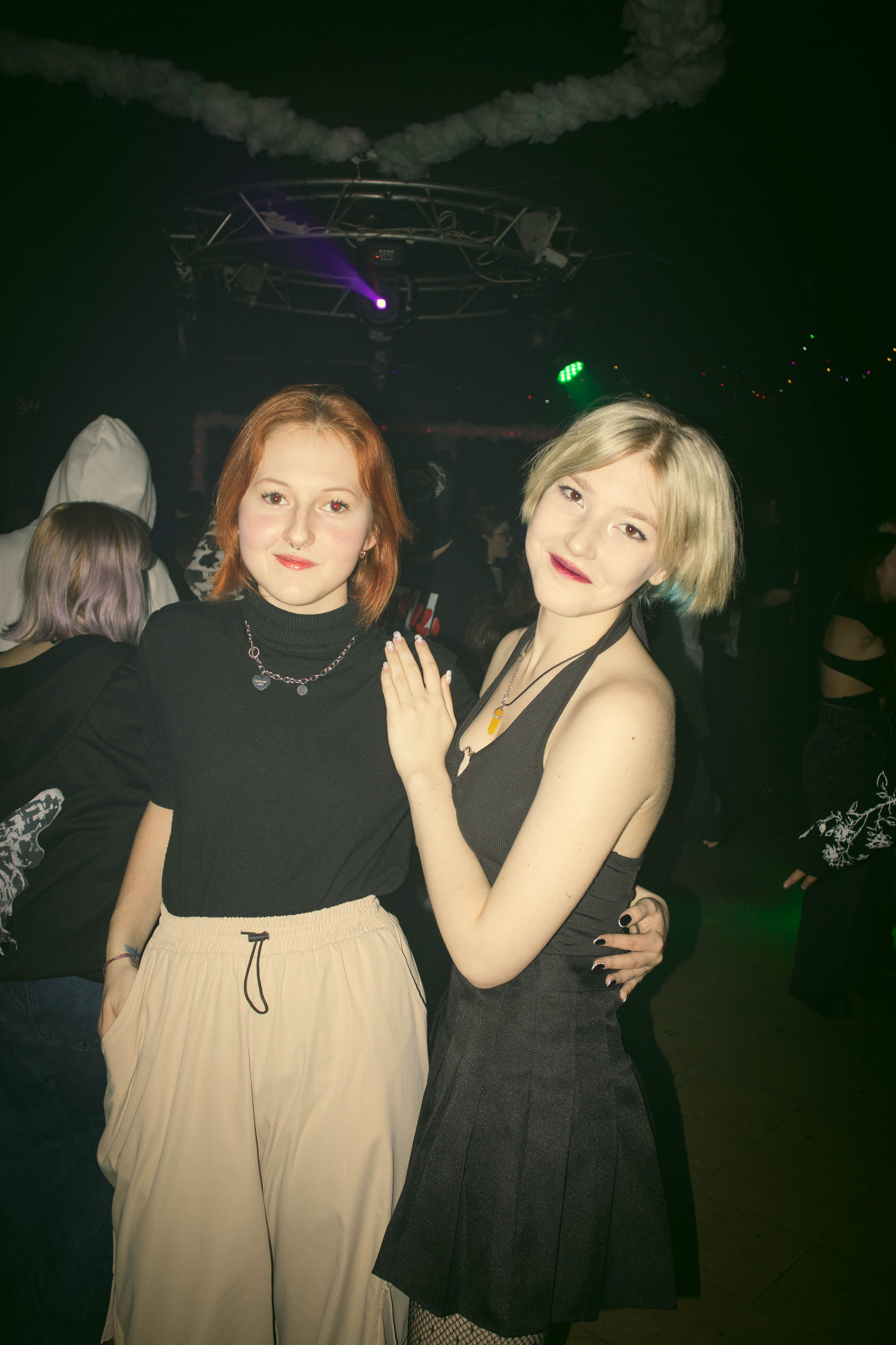 MOSHPIT. Фотограф и видеограф в Бугульме Аня Трутнева