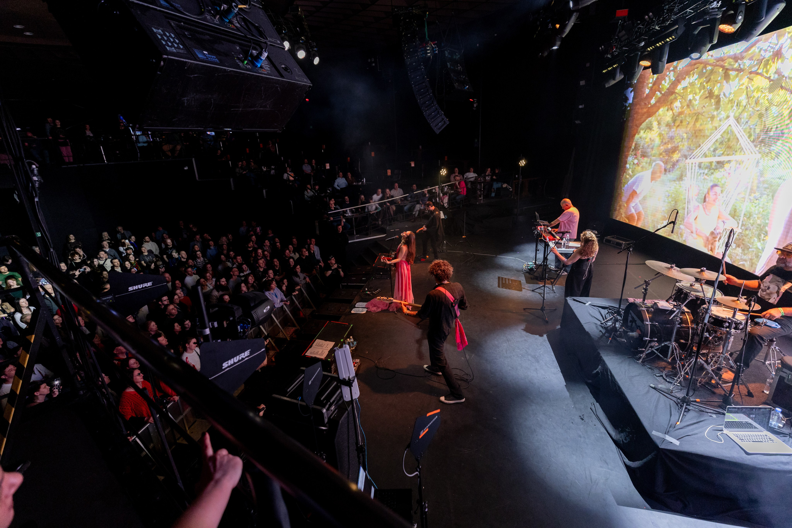 Концерт tAISh в клубе «Аврора» 20.03.2026 (Санкт-Петербург). Портретный фотограф в Санкт-Петербурге Вадим Корнеев