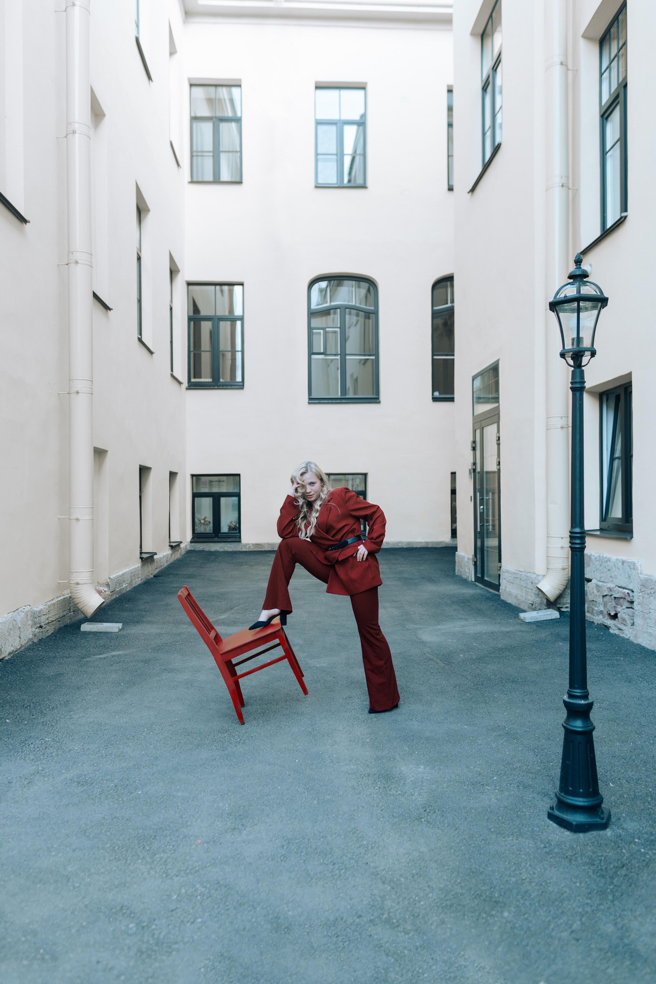 КРАСНЫЙ СТУЛ. Фотограф в Санкт-Петербурге|Туапсе|Агое Алена Гридасова