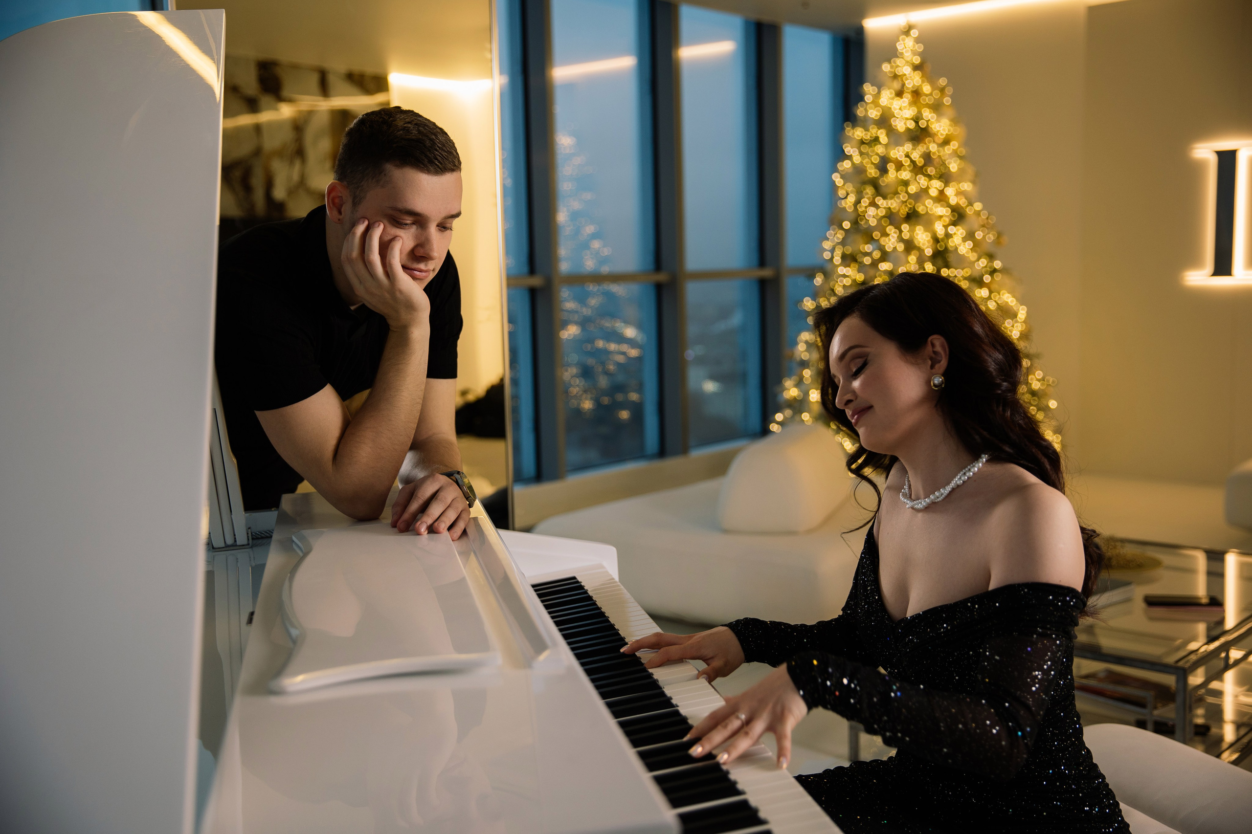 Новогодняя Love-story фотостудия Art Palace. Семейный фотограф Толстикова Кристина