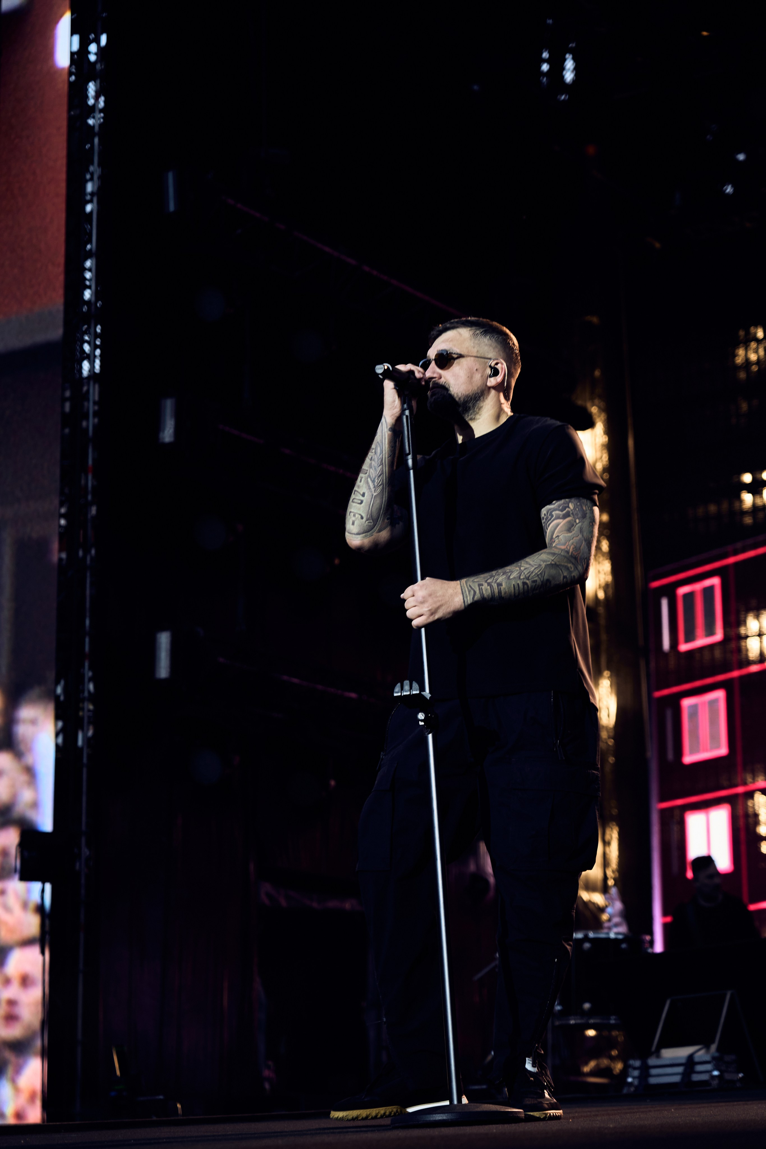 Баста Екатеринбург Арена. Репортажный фотограф мероприятий и концертов в Екатеринбурге