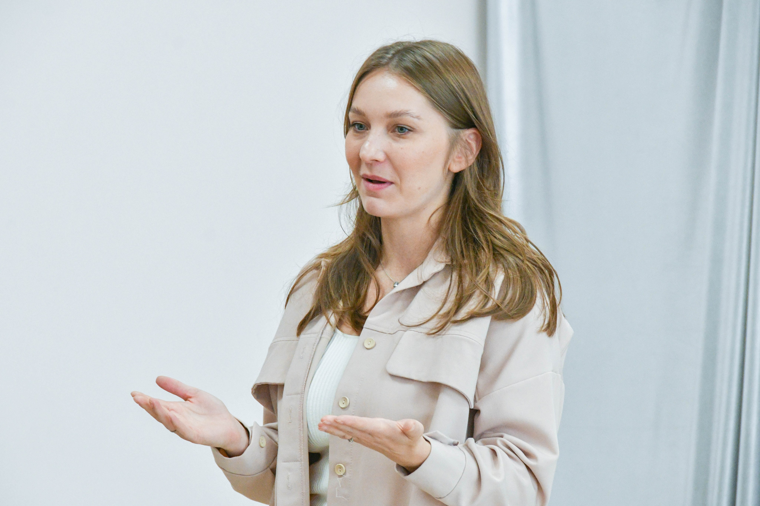 2023 г. День дошкольного работника и прогулка. Репортажный и детский фотограф в Новосибирске