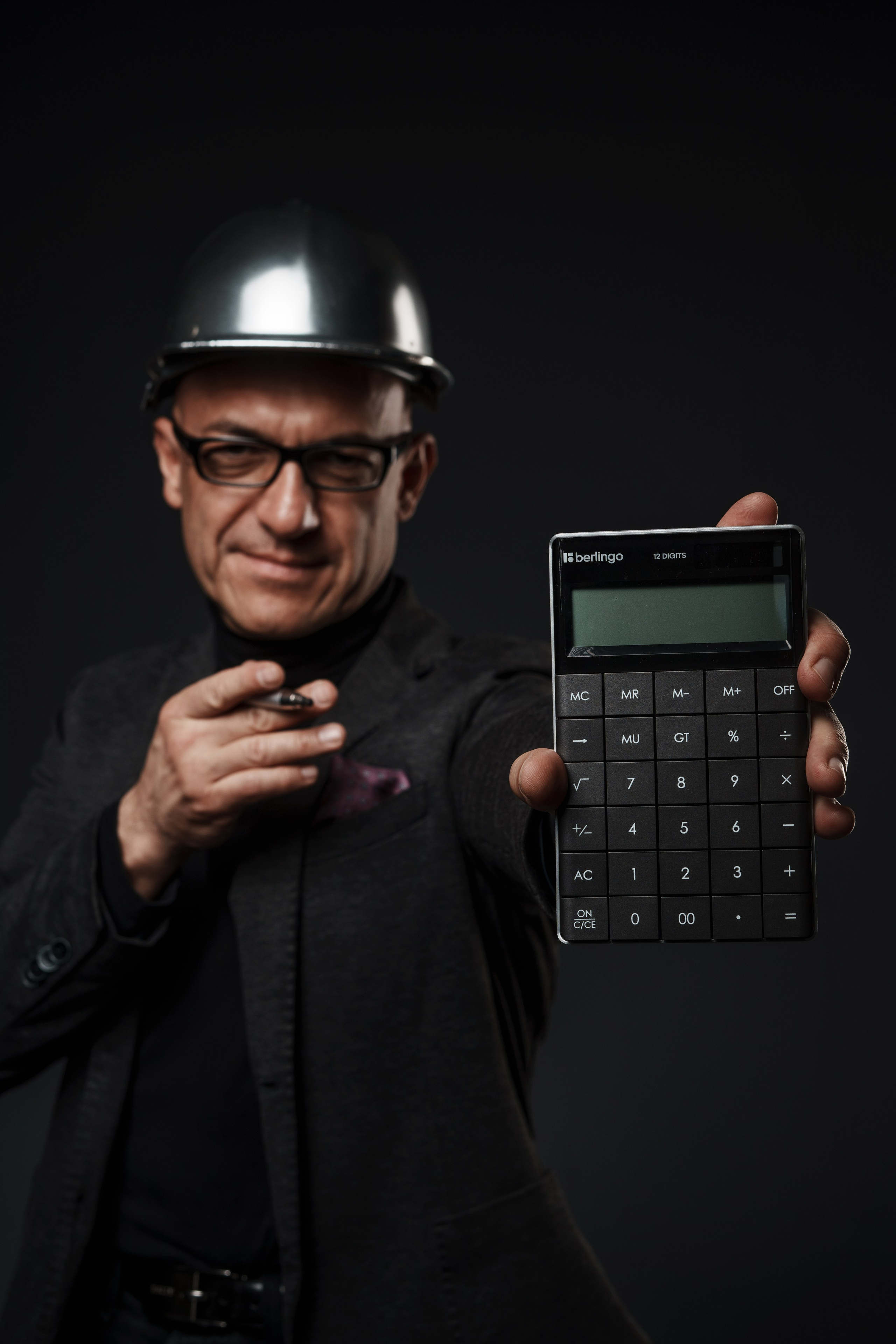 Кейсы бизнес портрет. Портретный фотограф Москва, ОАЭ, Олег Кошмаров