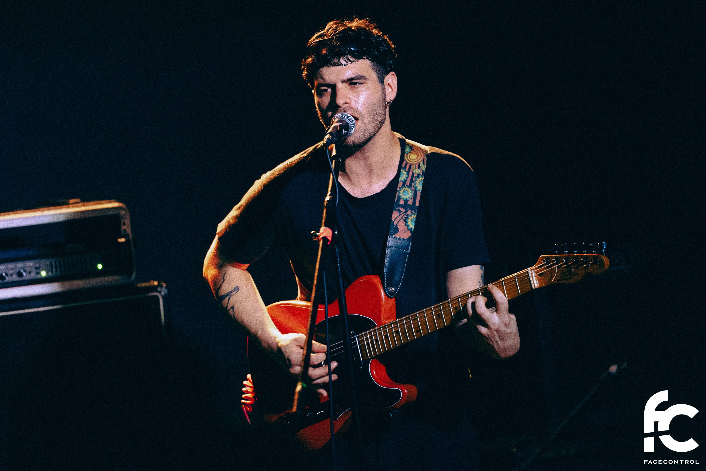 Sextape of Lovers & Granma. Face Control: Crónica social, anuncios de eventos y reportajes fotográficos