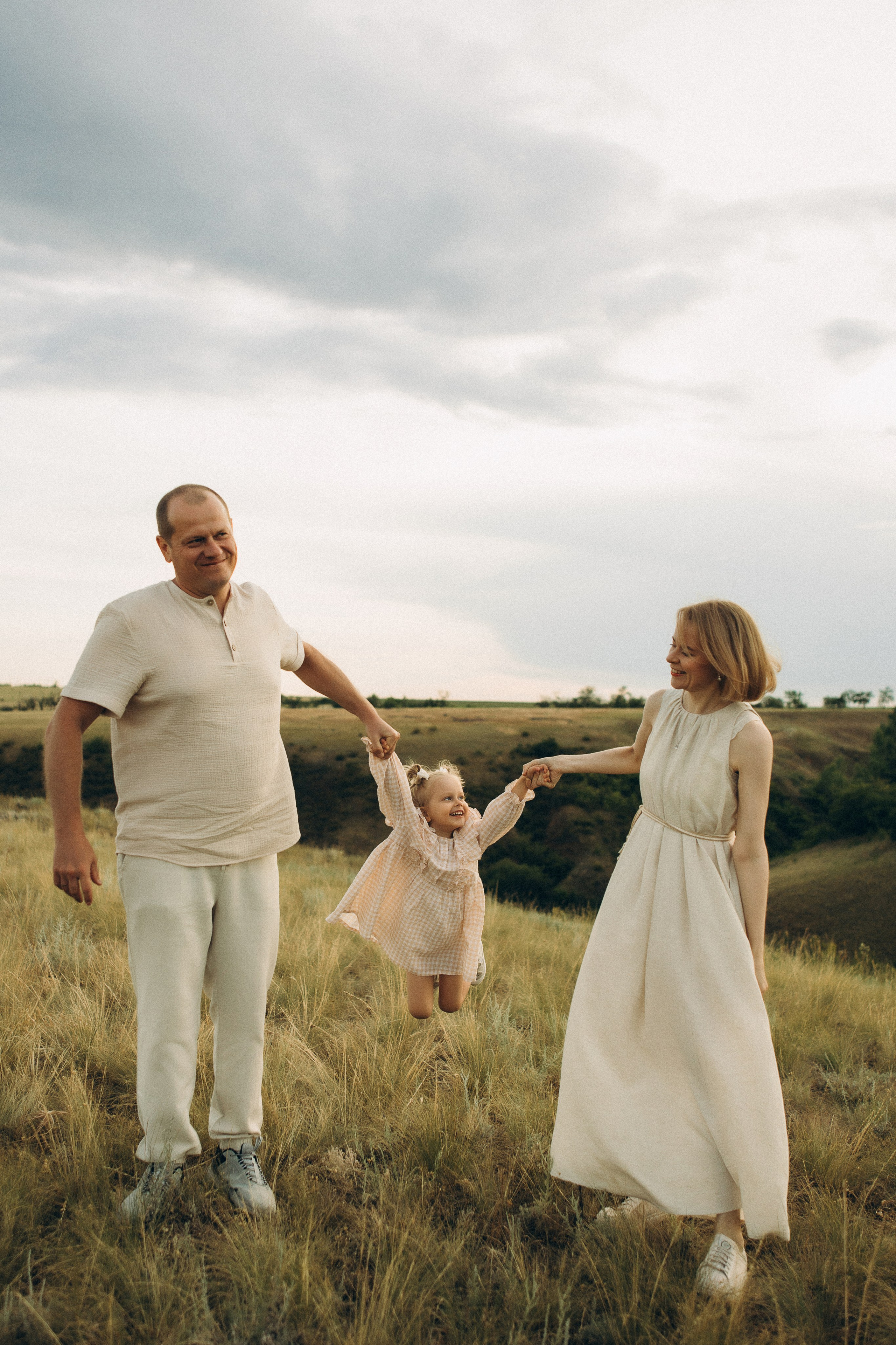 Алёна, Владимир и Варюша. Семейный фотограф и детский фотограф в Волгограде Алеся Бутакова — дет