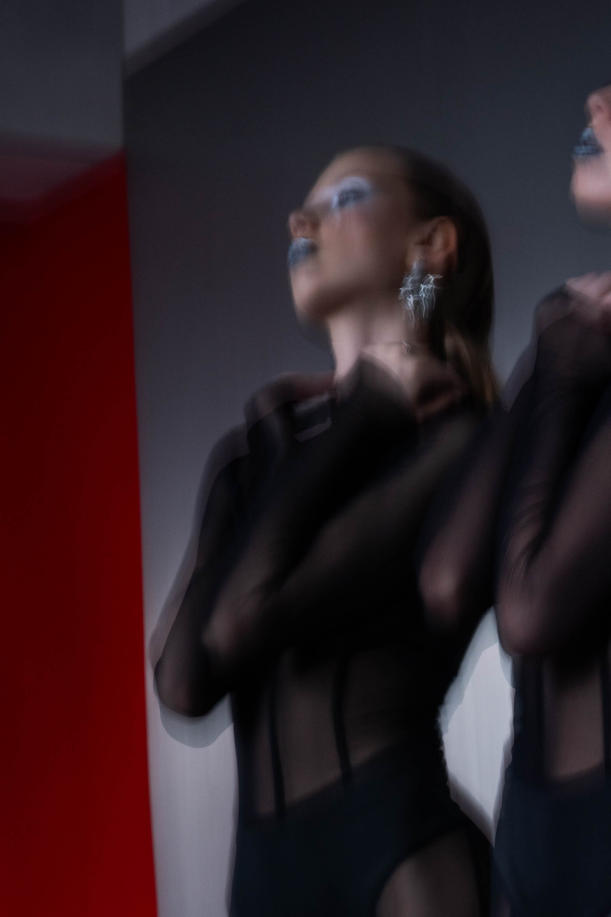 BLUR silver-red. Фотограф Serg Nekraov. Фотосъемка Москва и МО