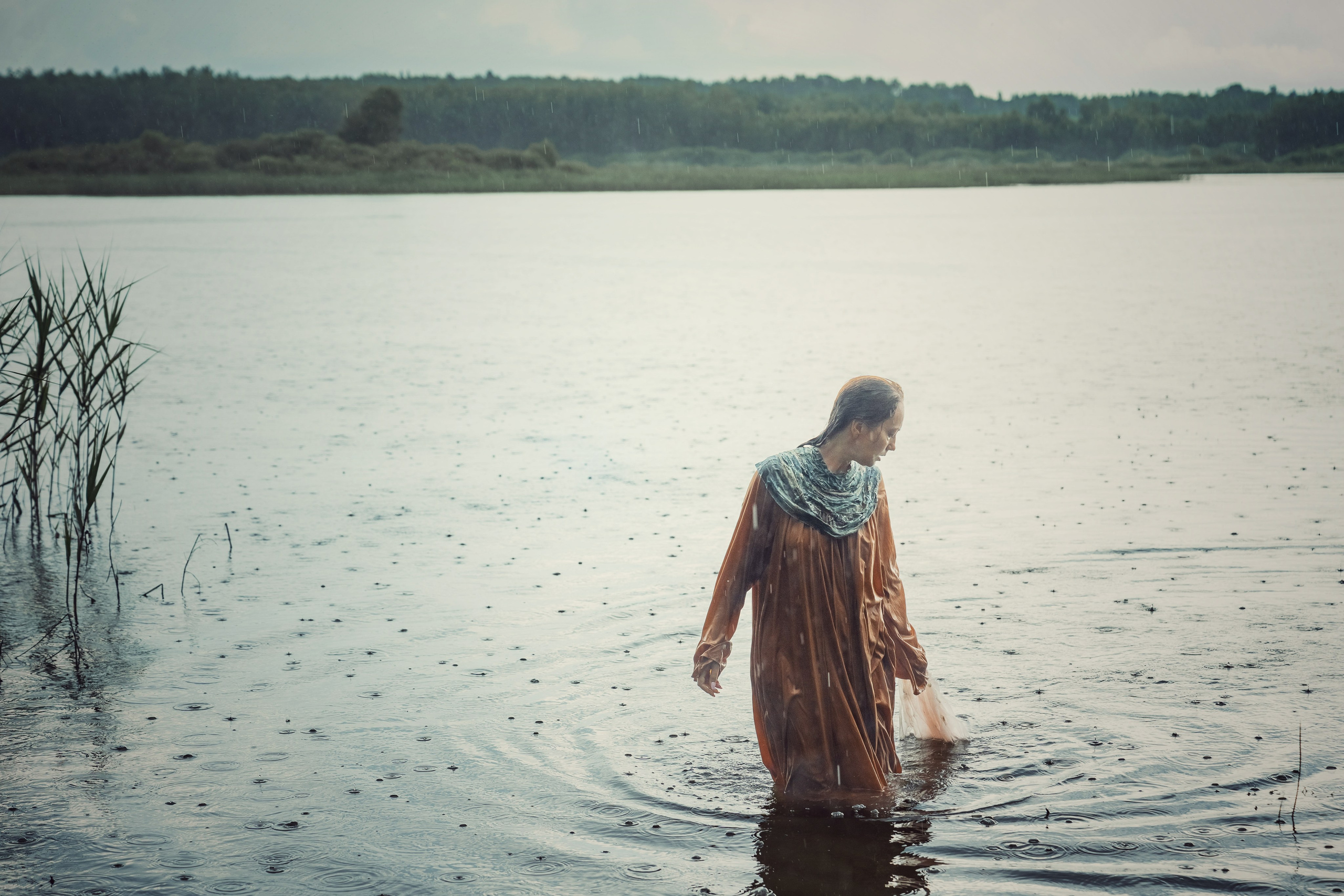 Женский портрет на природе