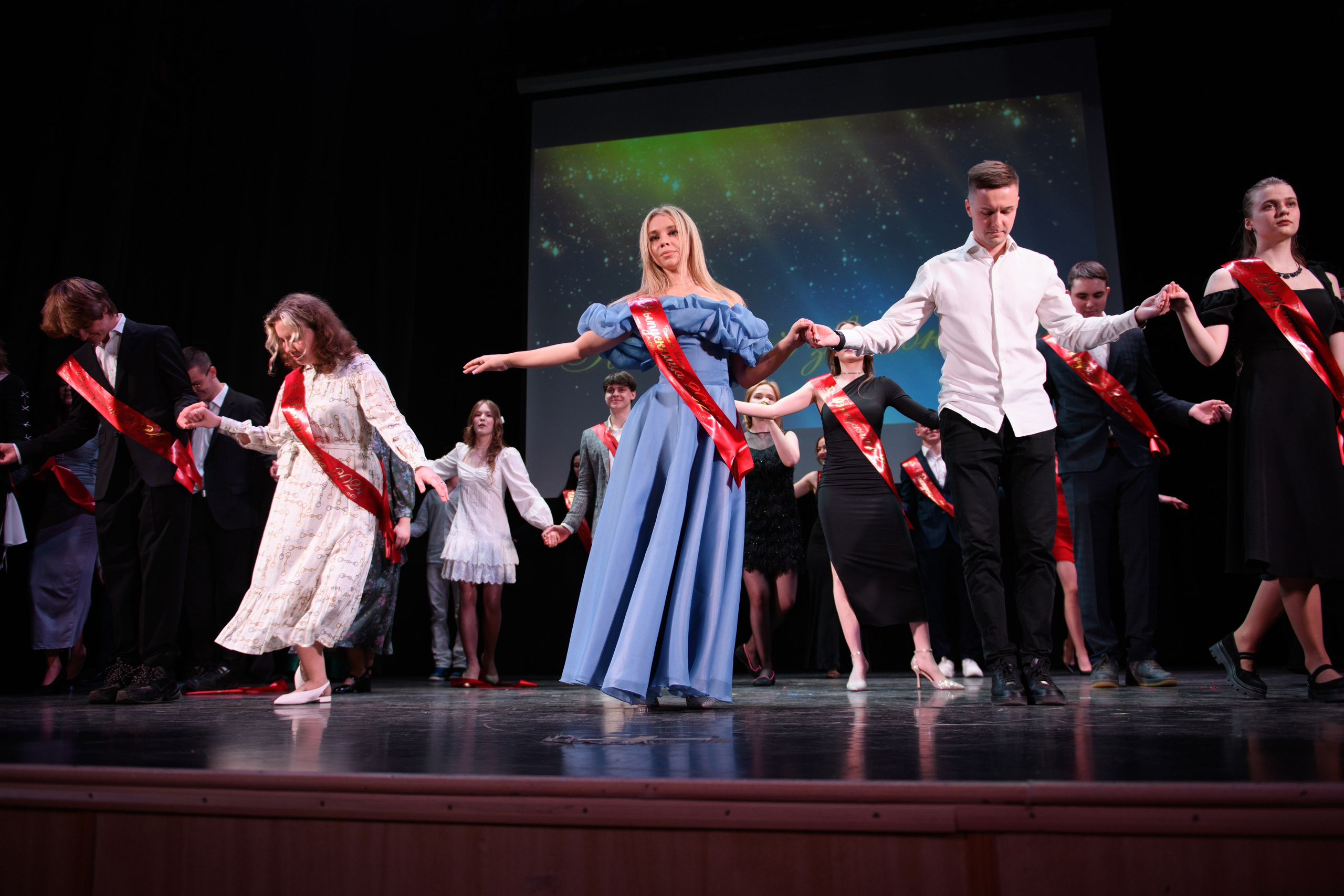 Фотосъёмка торжественного вечера выпускников. Организация и проведение фотосъемок в Санкт-Петербурге. Фотограф Смирягин Илья