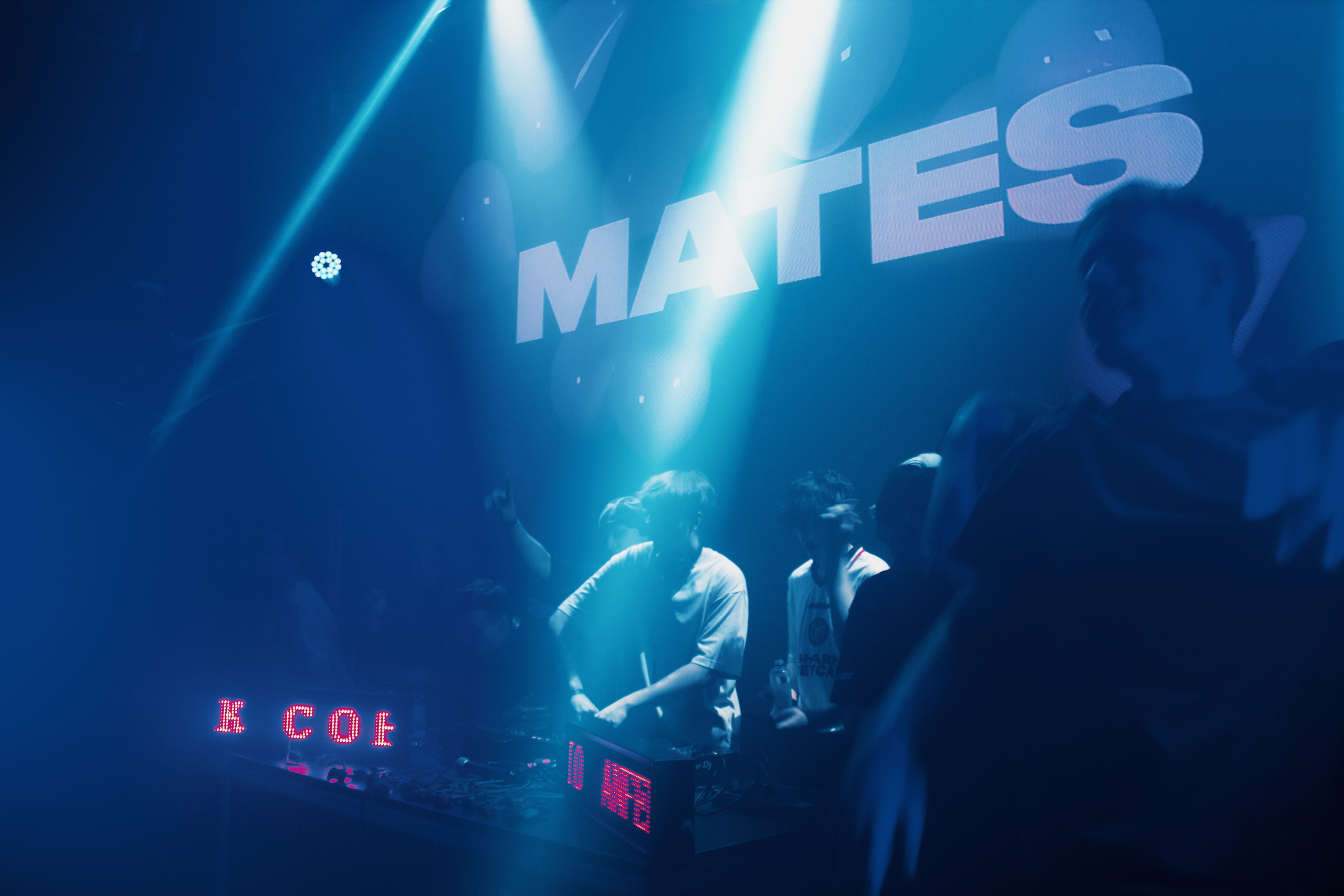 Love Party DE MATES. Репортажный фотограф Блинова Мария