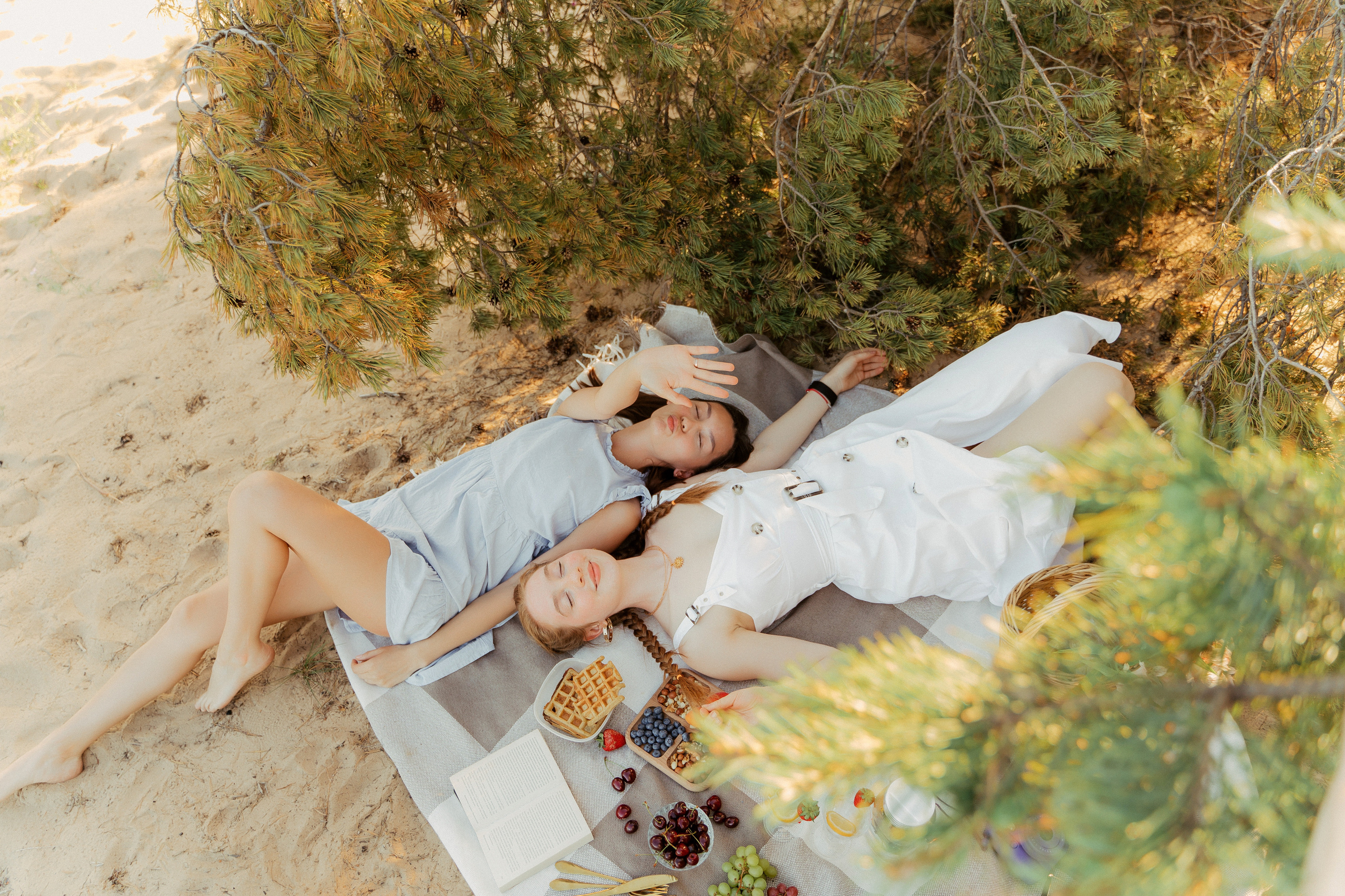 Пикник на обрыве. Фотограф Никита Анкудинов. Москва — Чебоксары — Казань