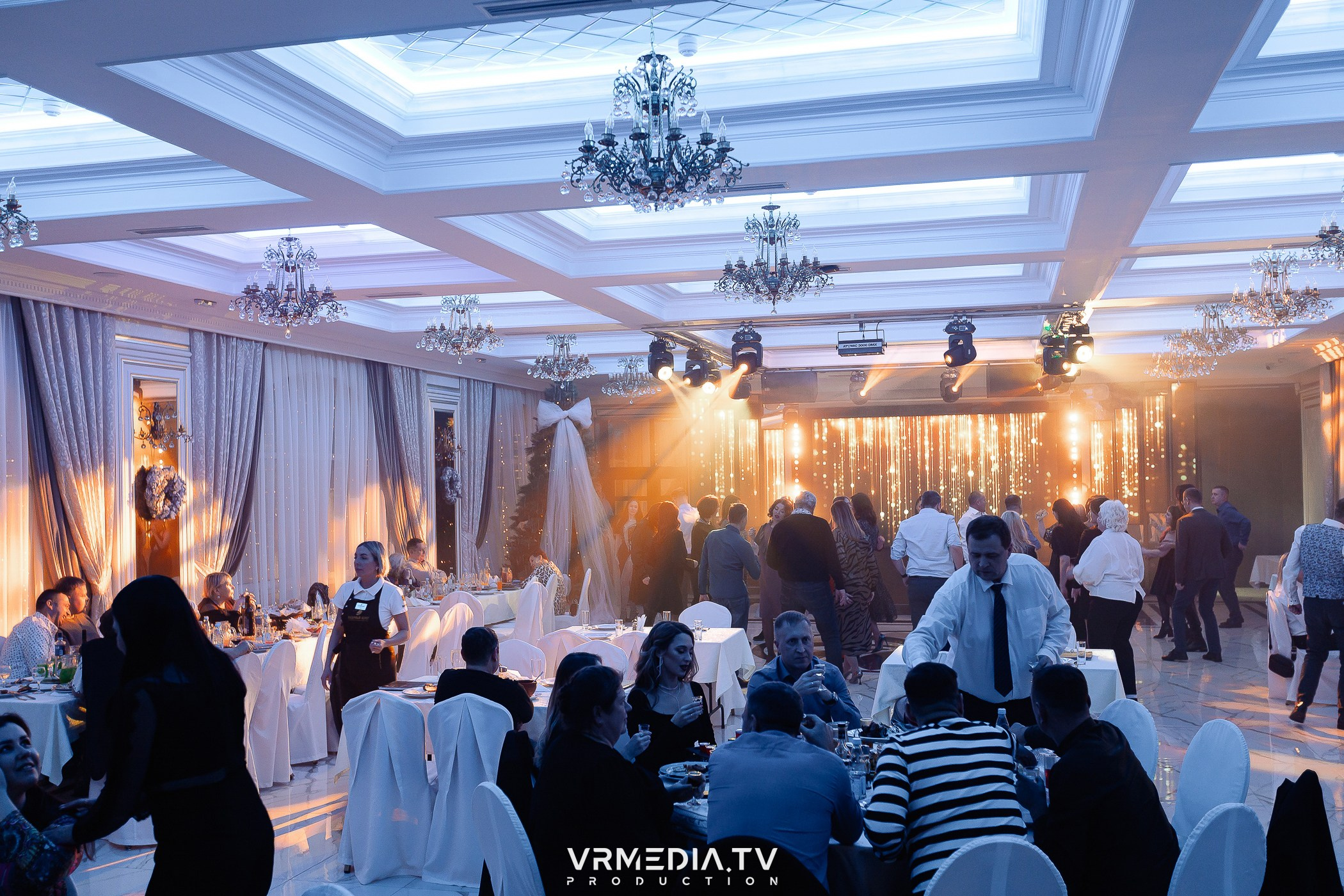 Новогодний вечер в ресторане «Лазурный Берег»