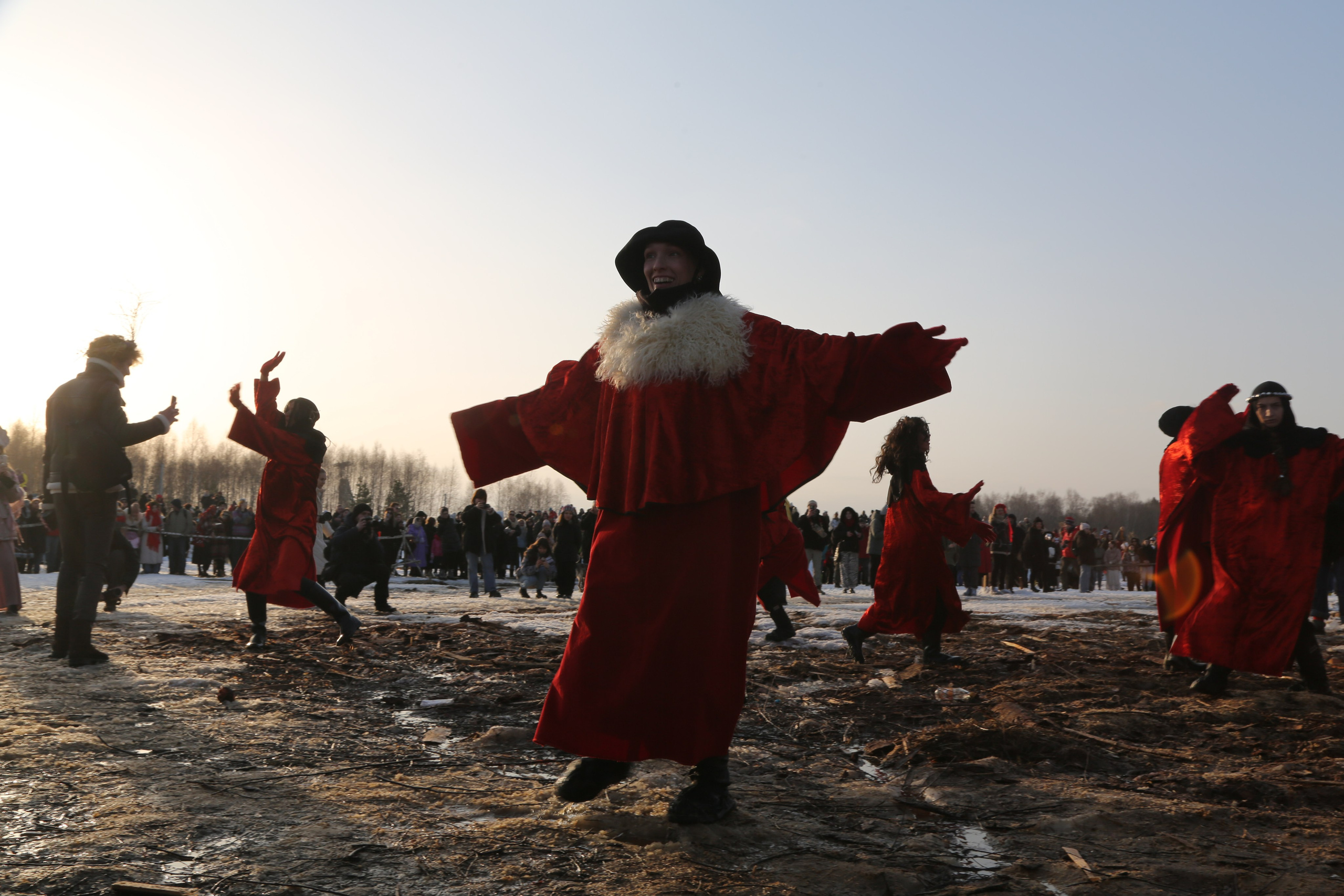 Масленица в Никола-Ленивце. Репортажный фотограф в Москве Зуйко Оксана