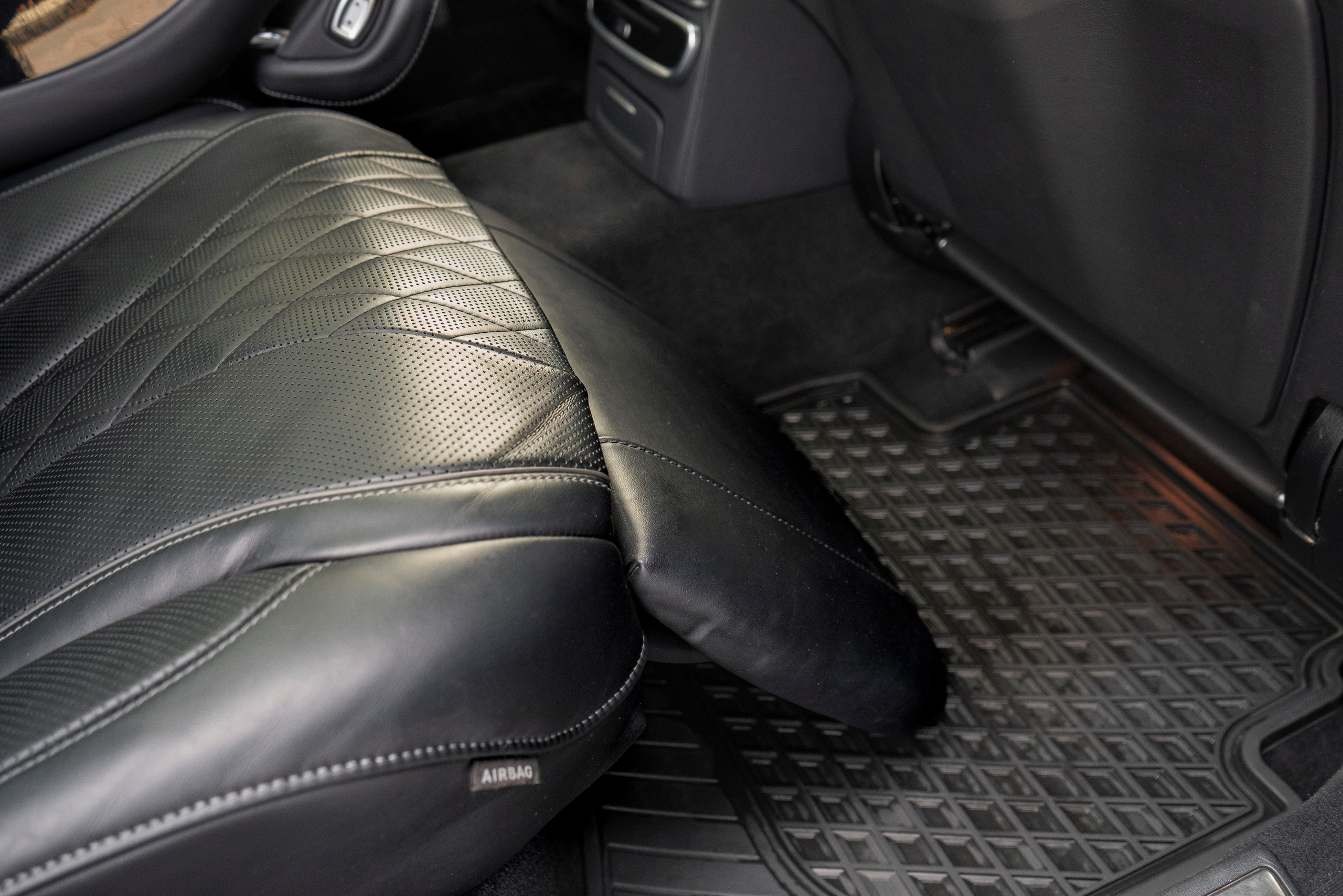 Mercedes S-class (W222)