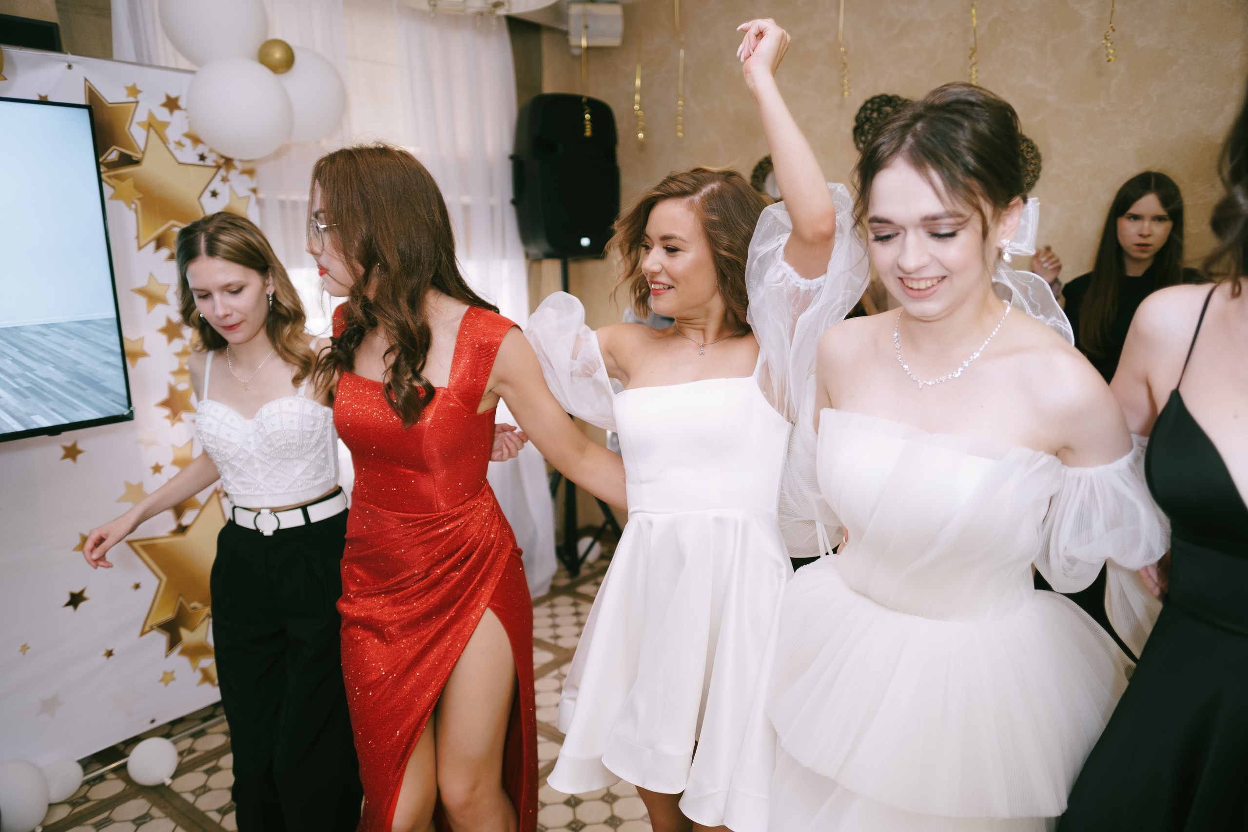 Выпускной школа 33. Свадебный и репортажной фотограф Денис Ожигин в Краснодаре и Краснодарском крае