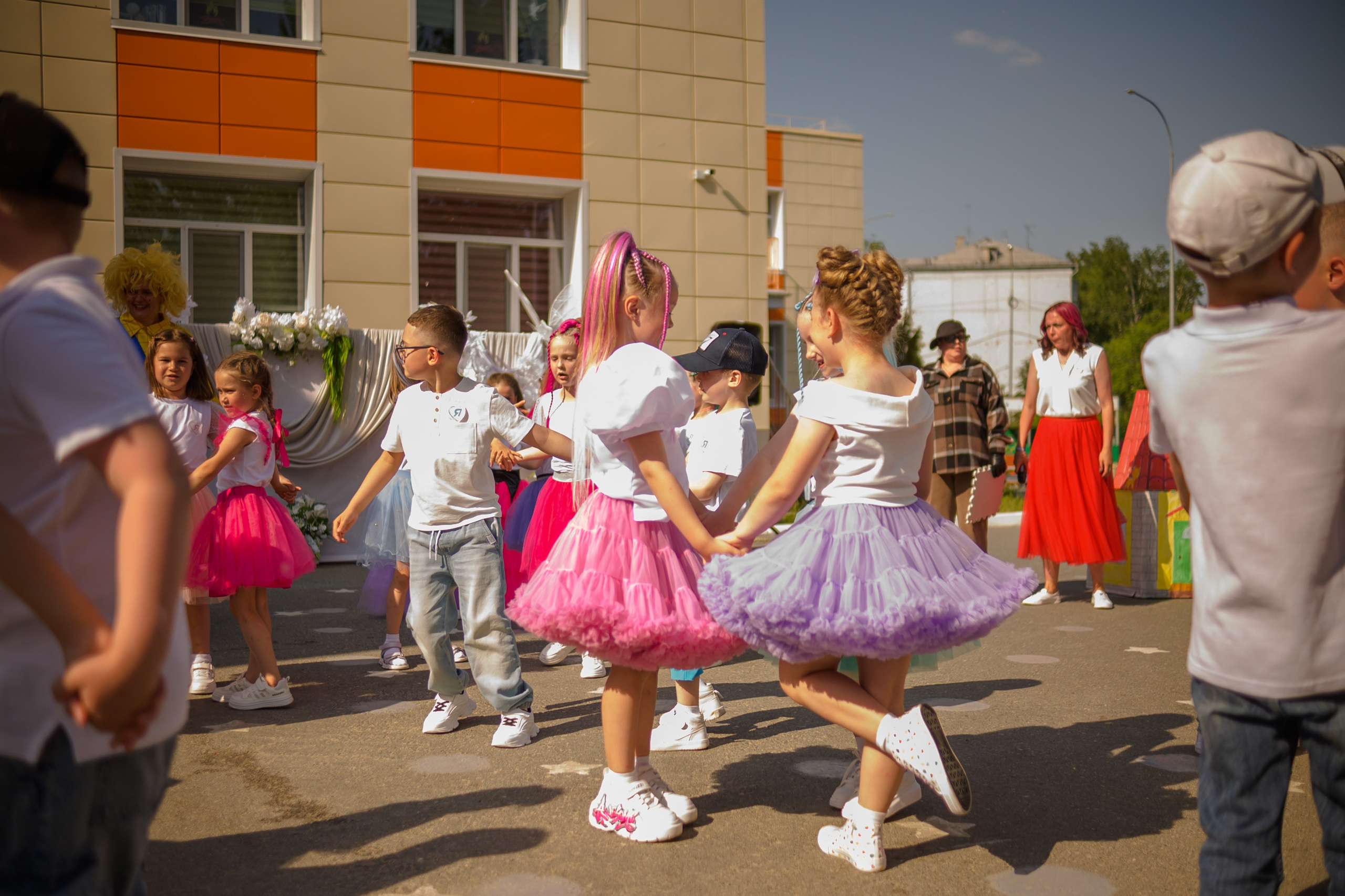 Репортаж выпускного группа «Фантазёры» 3 садик. Фотограф новорожденных, семейный детский в Тюмени Татьяна Морозова