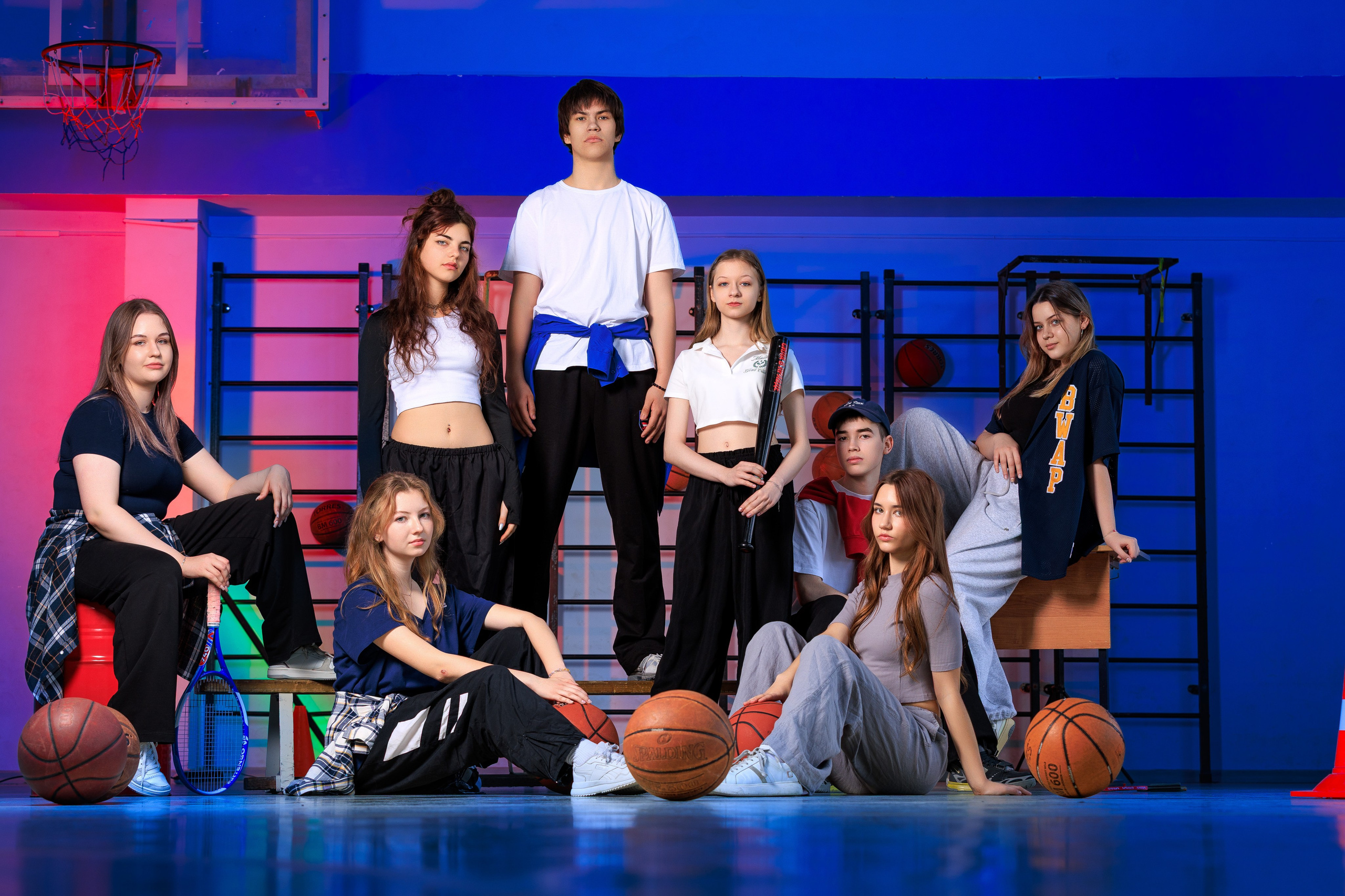 Смотреть фотки в спортзале. Выпускные альбомы Геленджик, Новороссийск, Краснодар, Туапсе