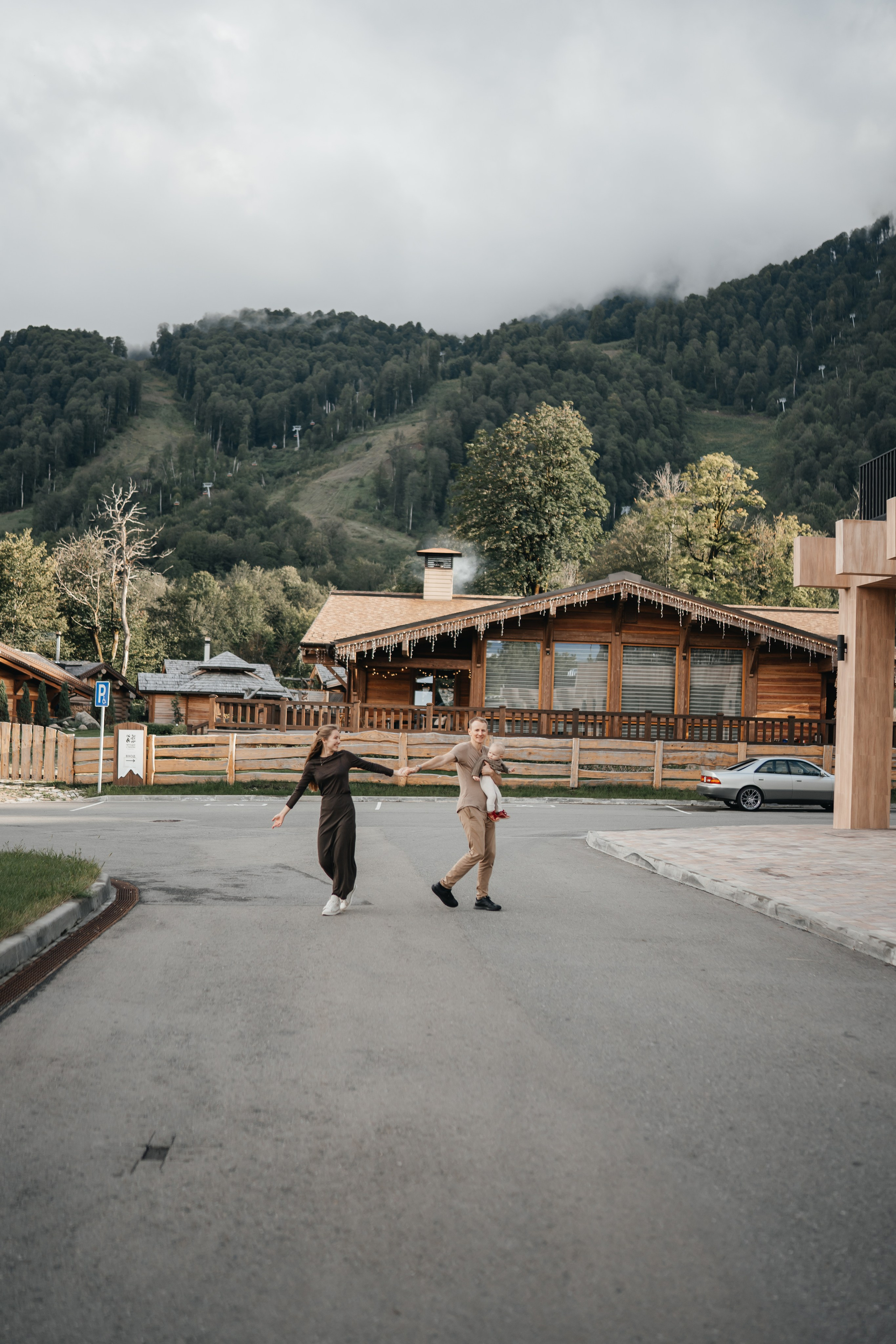 В горах Красной Поляны. Главная
