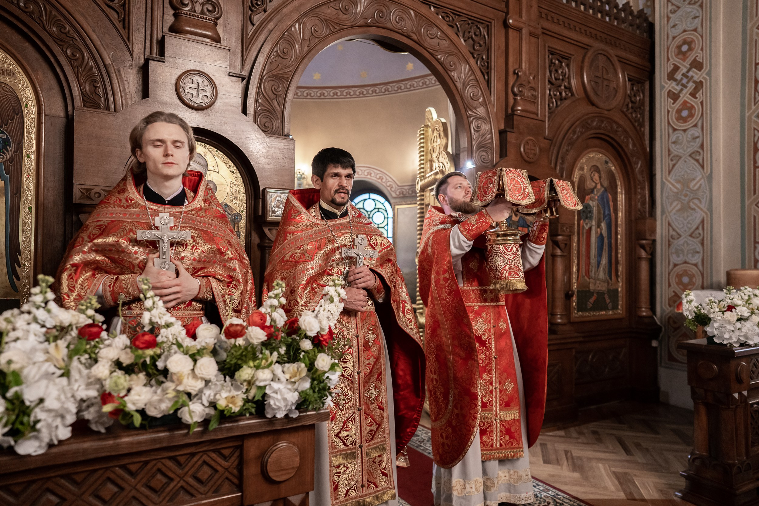 Престольный праздник в храме Воскресения Христова (Форосская церковь). Церковный фотограф Севастополь