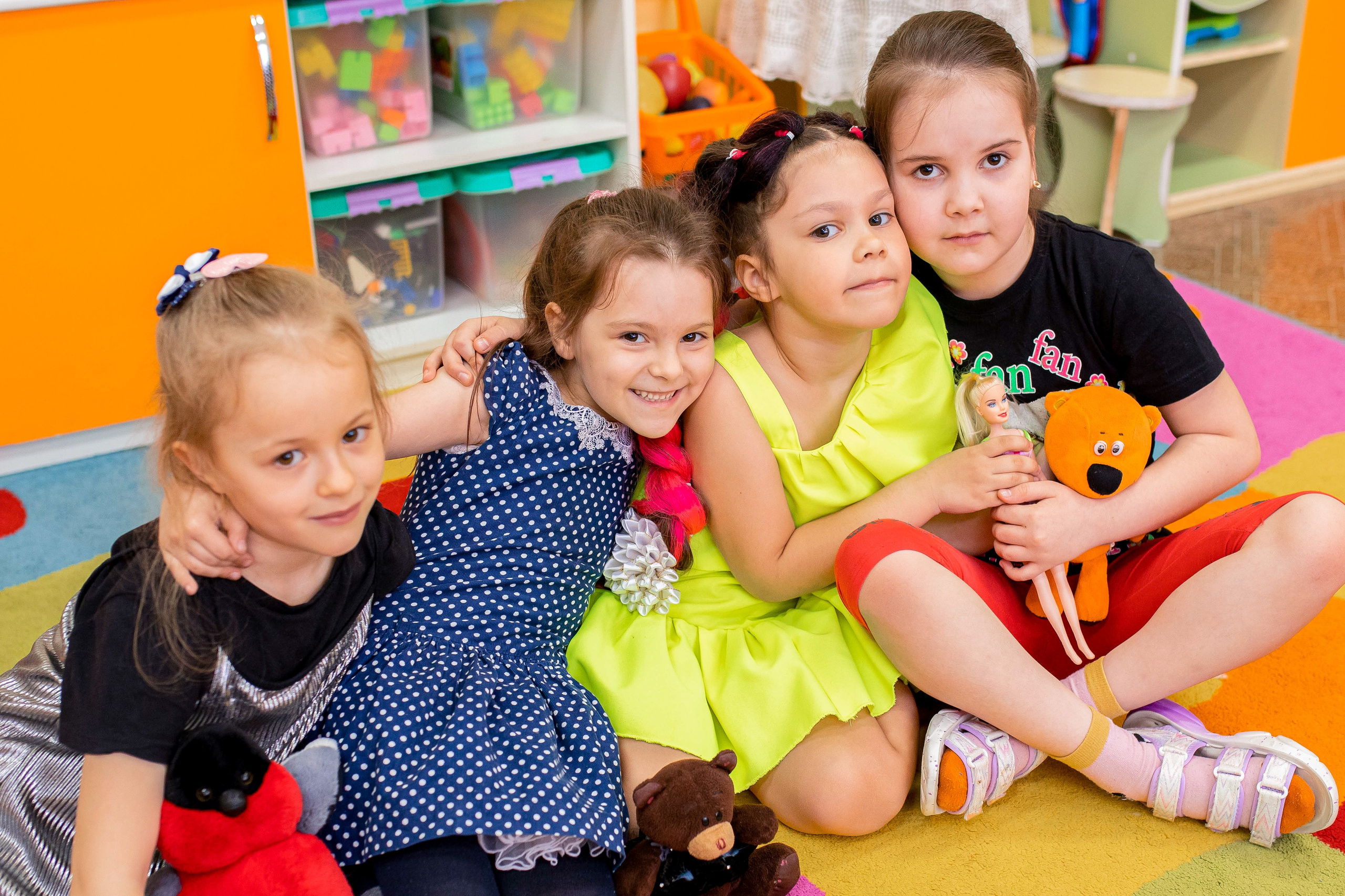Выпускница Милена с группой. Семейный и детский фотограф город Тында Дарья