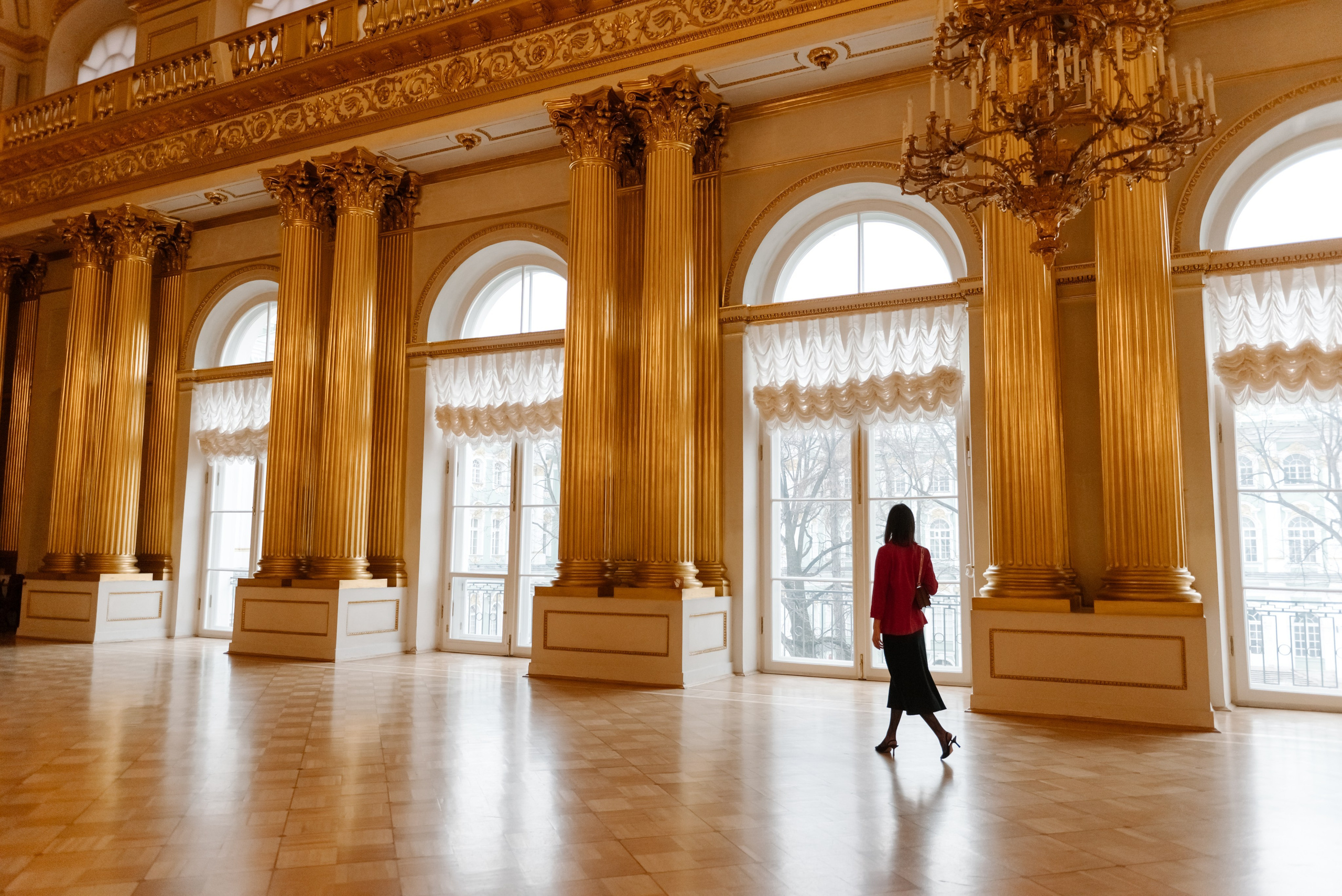 Женский фотограф в СПб Елена Худякова. Провожу фотосессии для девушек