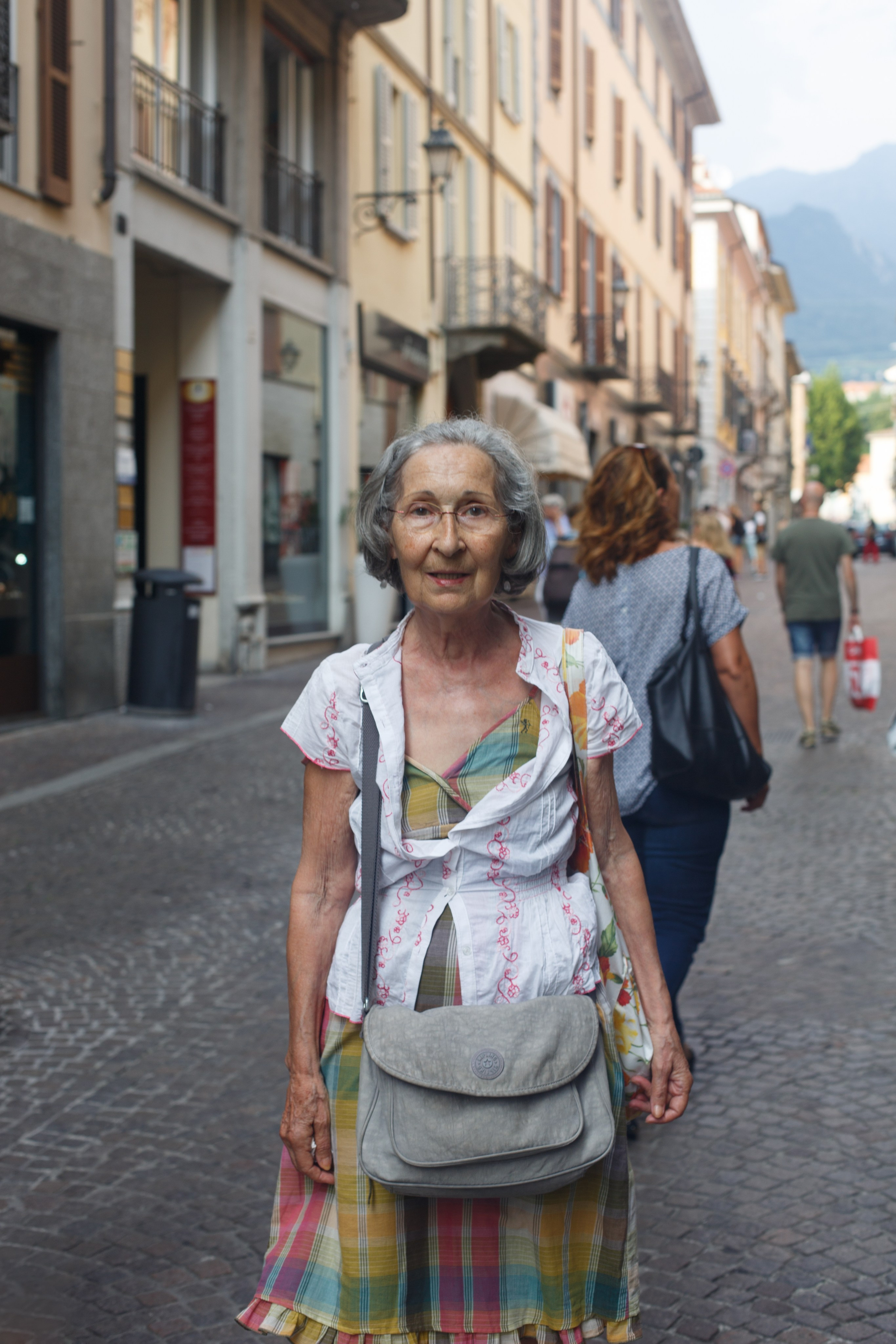 Случайные прохожие. Главная