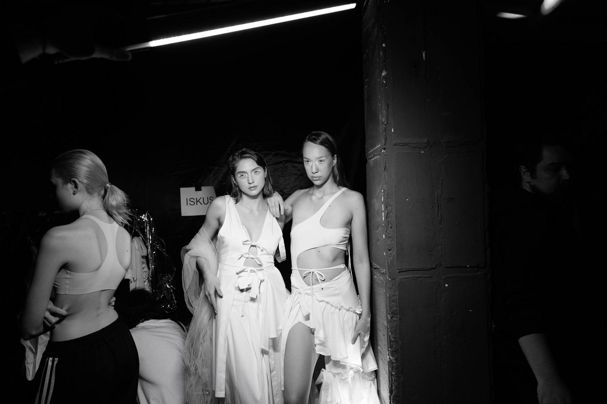 AUXI FASHION SHOW 2024. Backstage. Свадебный фотограф в Санкт‑Петербурге Елена Пчельникова