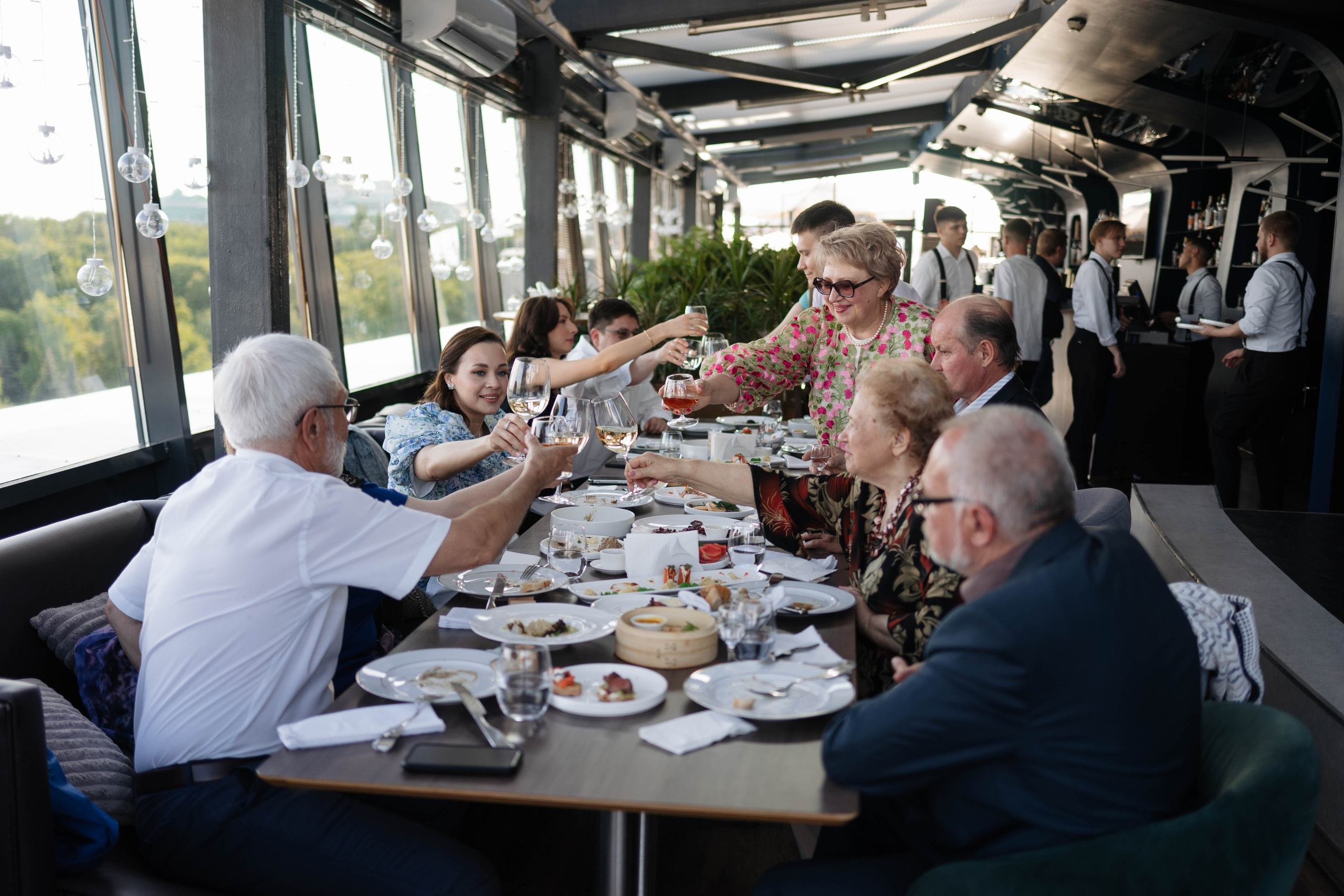 День рождения в ресторане Sky Lounge Уфа. Свадебный фотограф в Уфе  — Данилова Елена